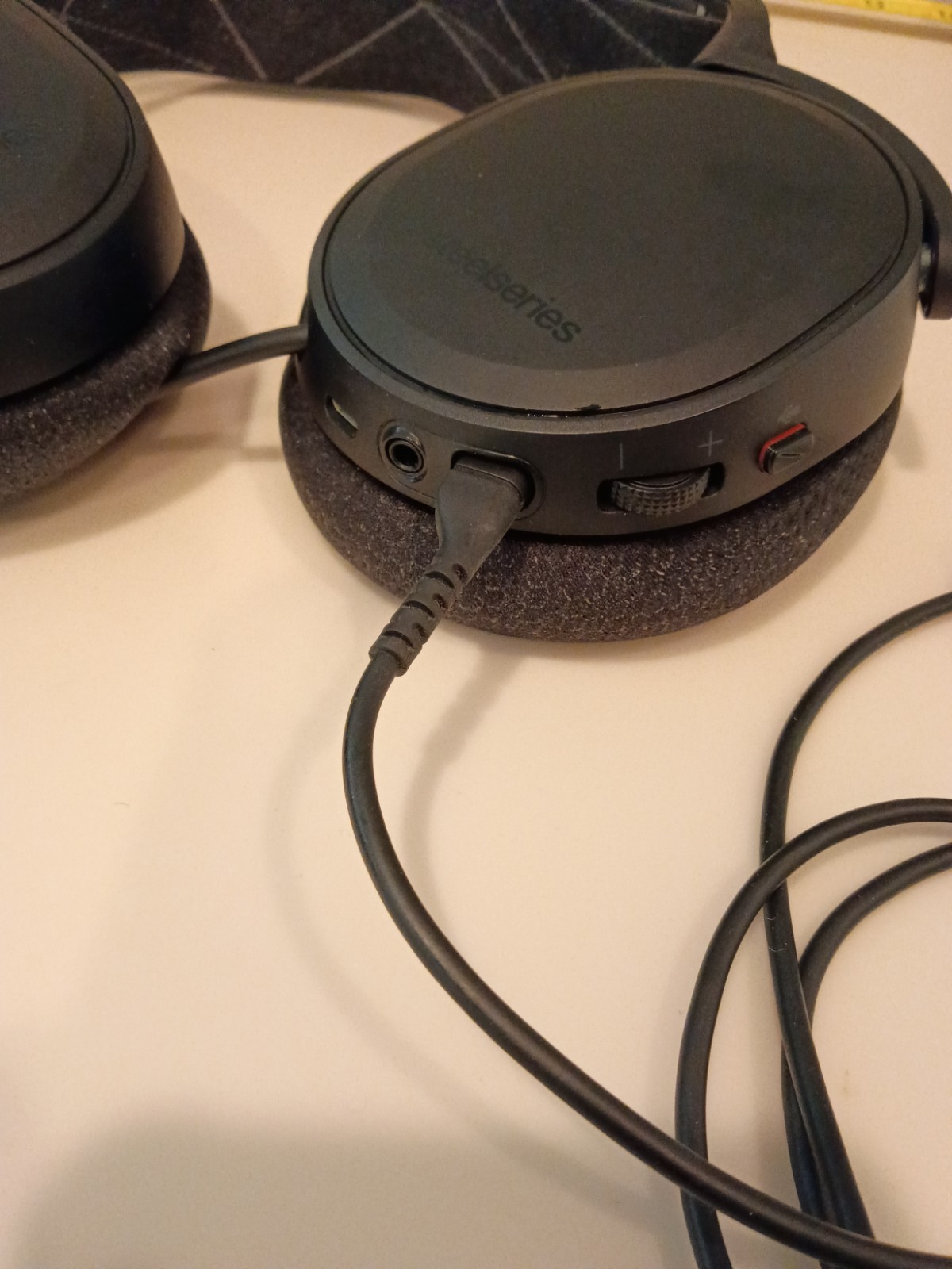 SteelSeries Arctis 3 Gaming Headset Wired Headphones W Cable