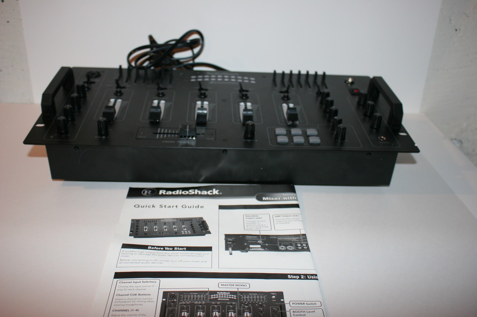 RadioShack Mixer with Sound Effects Stero 4 Channel Technology Plus 32-118