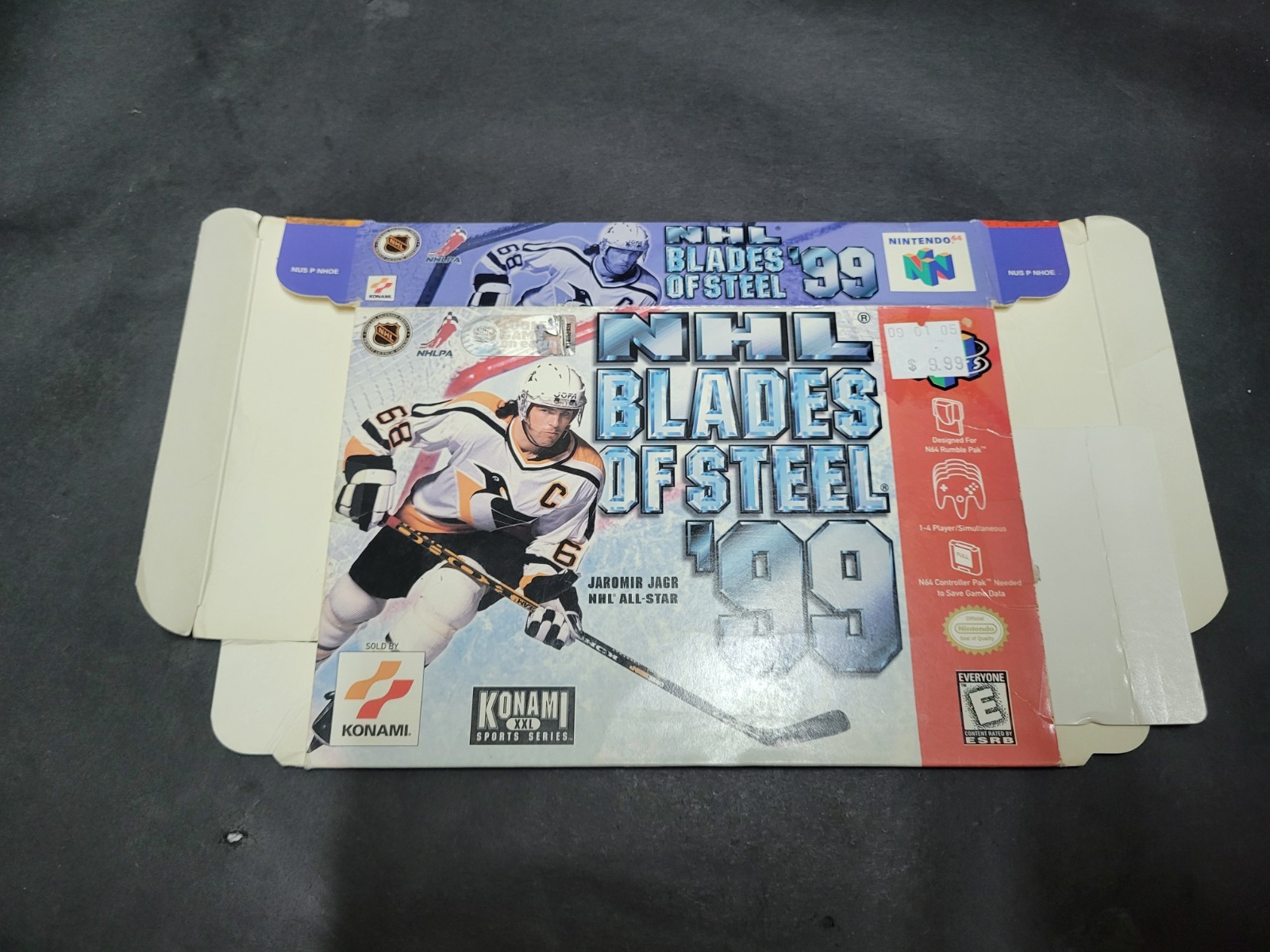 NHL Blades of Steel 99 N64 BOX ONLY