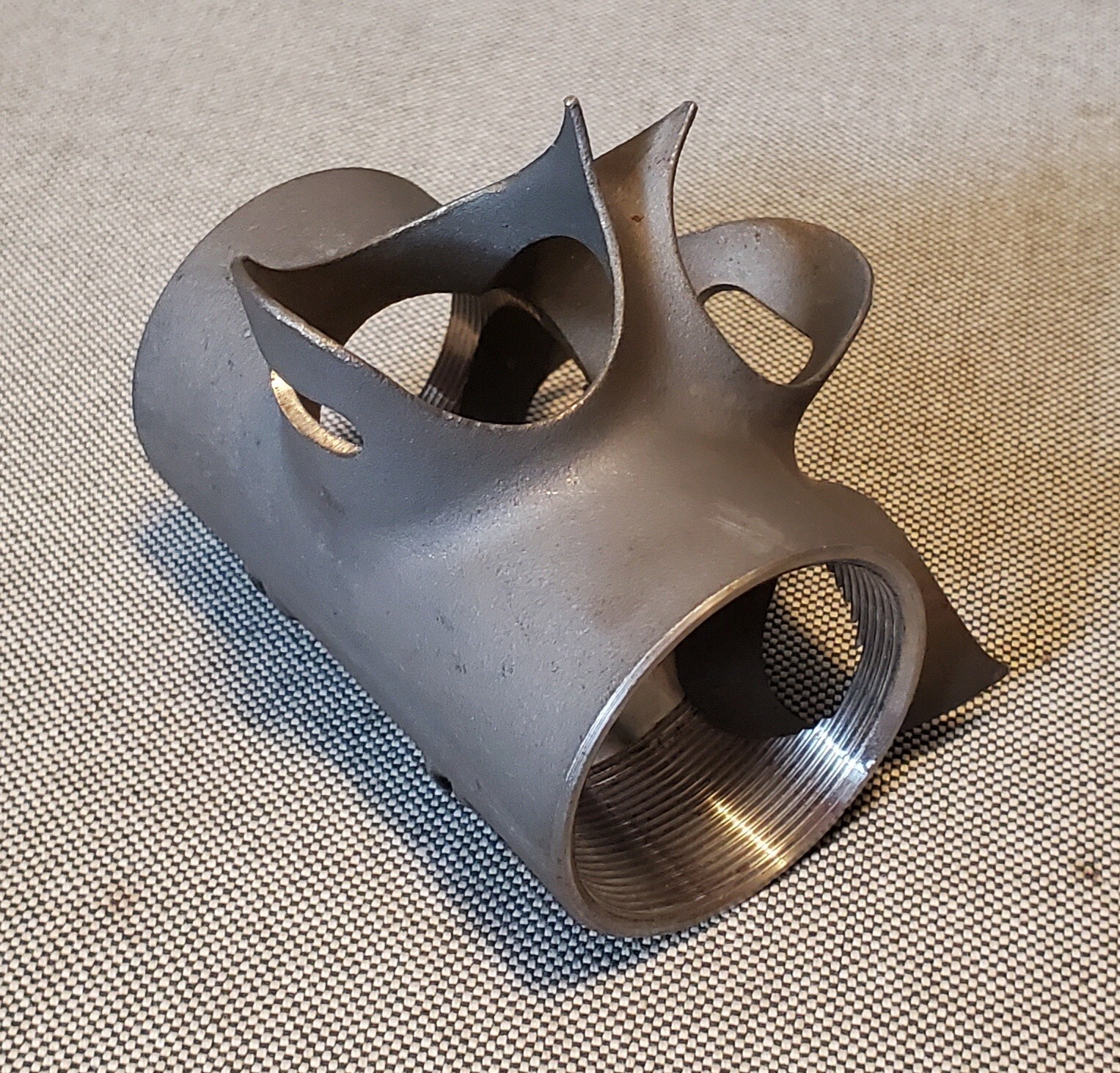 Davidson/Takashi investment cast bottom bracket shell, Italian thread