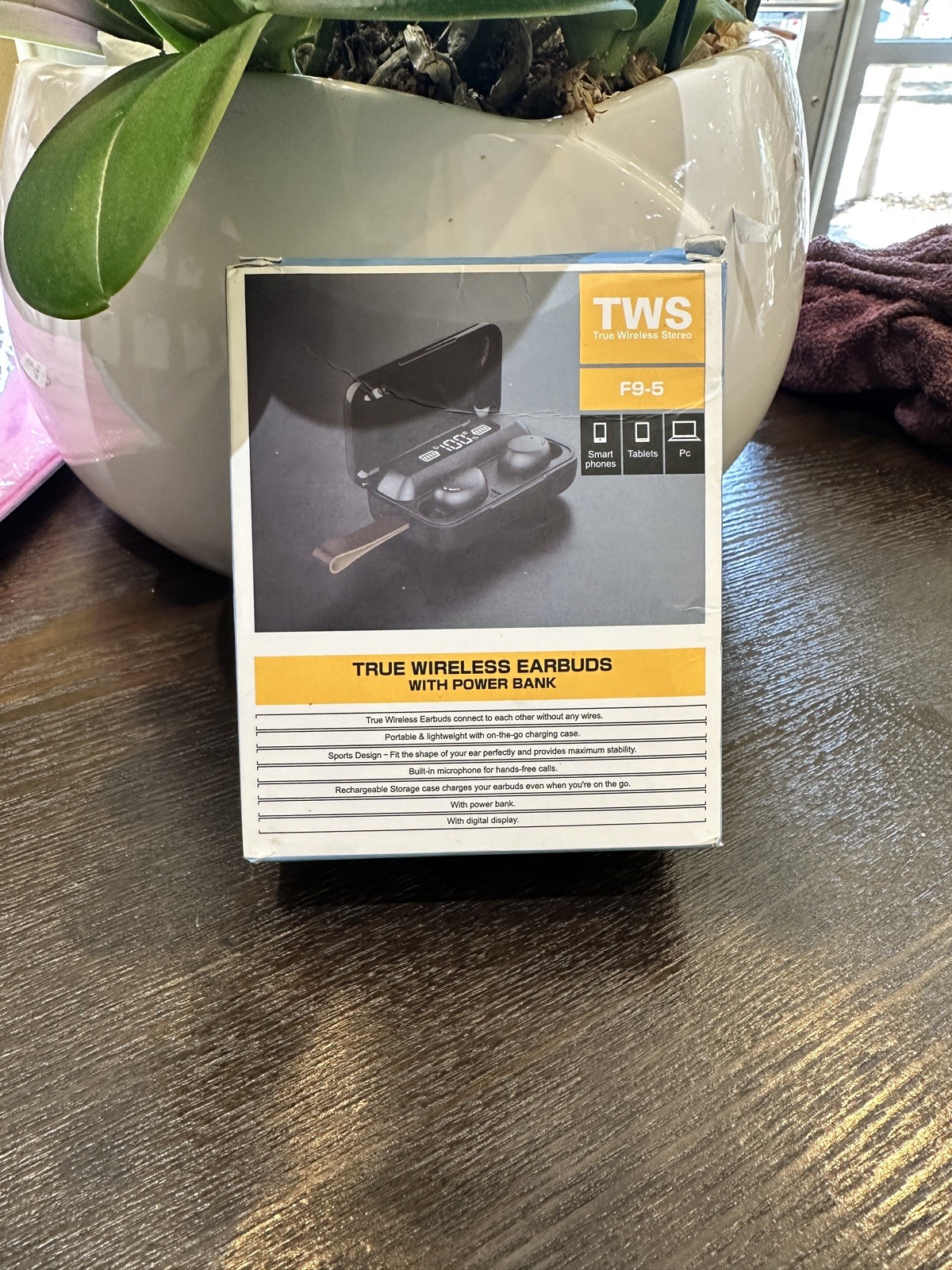 Wireless Earbuds For Smartphone Tablets Or Pcs
