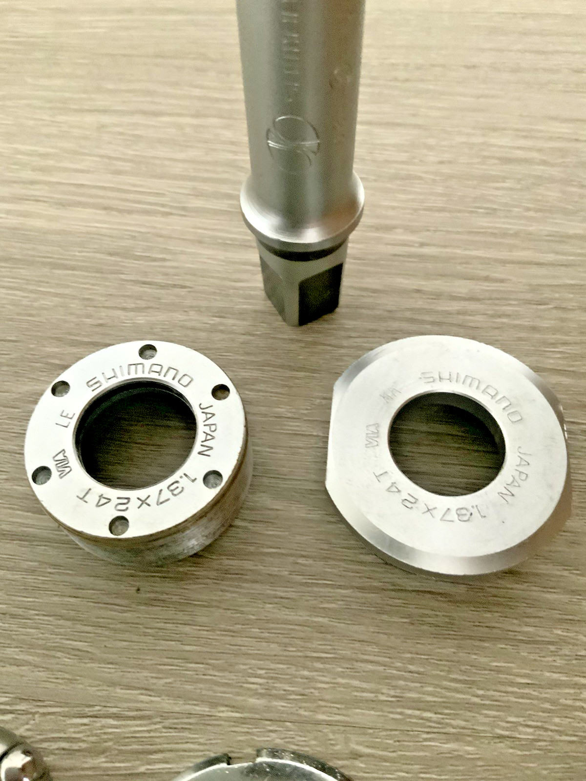 SHIMANO 600 BOTTOM BRACKET 68-114 MM BRITISH THREADED