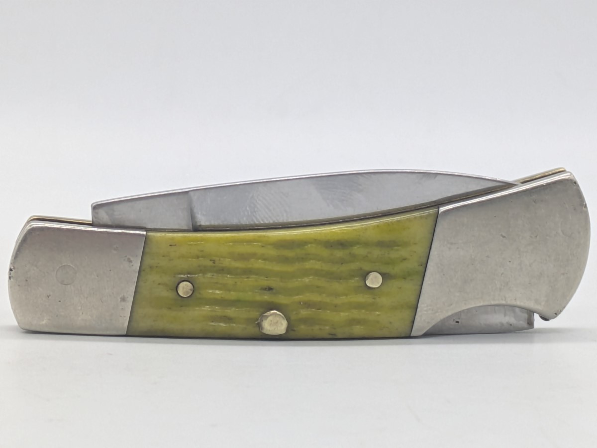 CASE XX Key Lime Bone Lockback Single Blade Folding Pocket Knife (EC3040325)