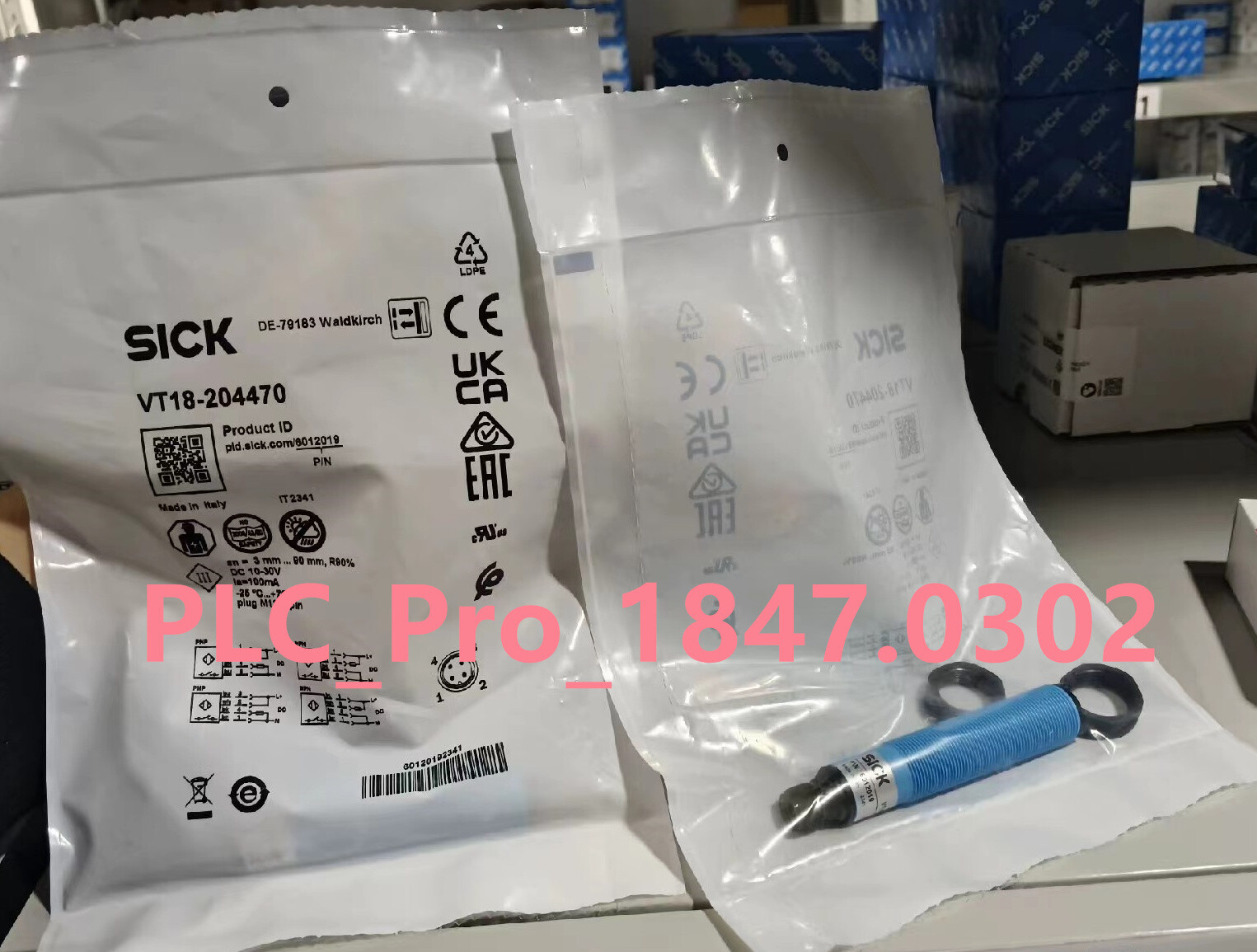 1PCS Brand NEW SICK VT18-204470 Photoelectric Switch sensor  Fast delivery