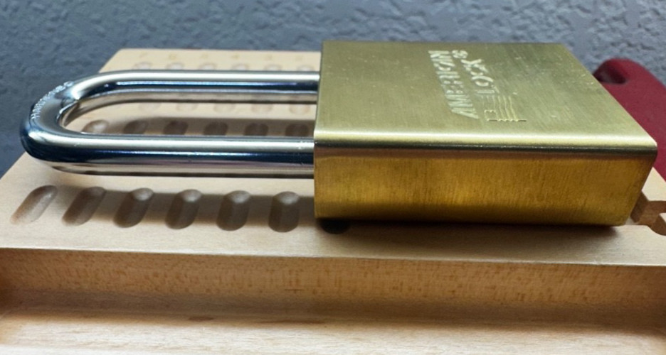 BRASS BODY AMERICAN PADLOCK SERIES 3560 SFIC BEST BRAND REMOVAL CORE WITH 3 KEYS