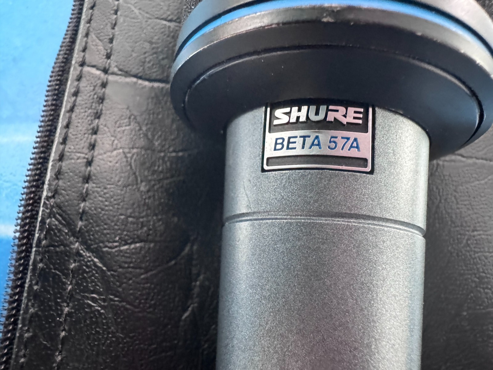 Shure BETA57A Supercardioid Dynamic Microphone w/ Windscreen