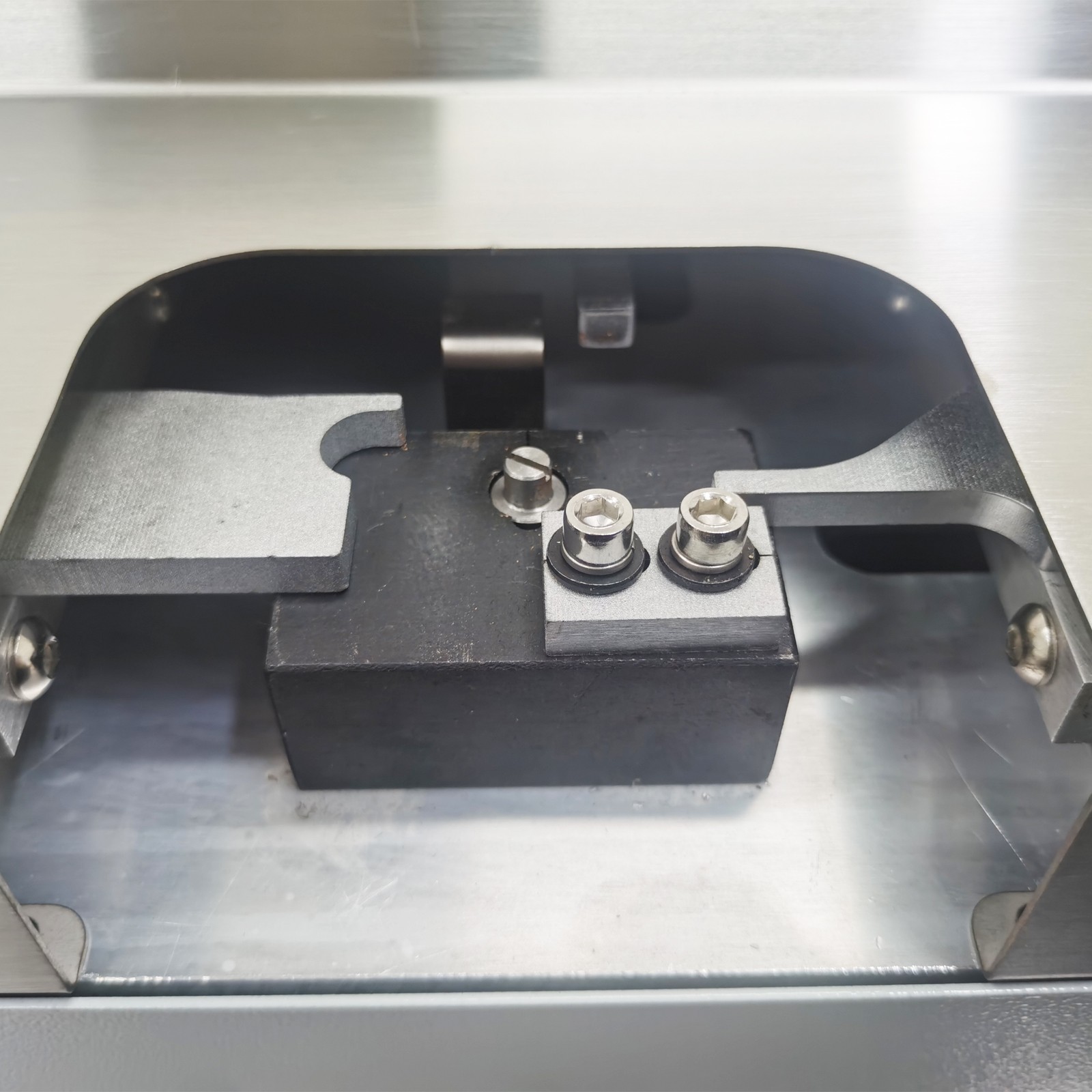 USED Automatic Wire Loop Forming Machine 110V Coiling Machine BV Wire 2.5-6mm²