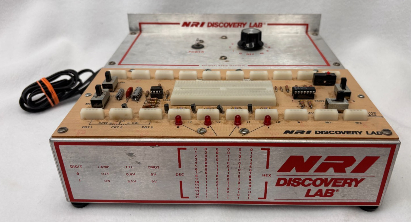 Vintage NRI Discovery Lab Electronics Trainer - Tested