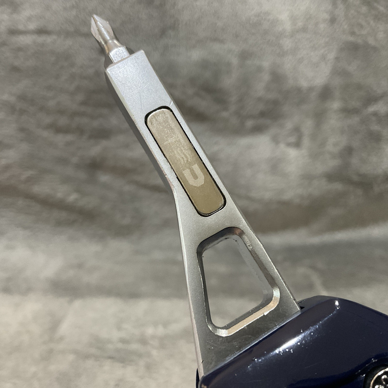 Kelvin Tools 23 Urban Multi-Tool blue