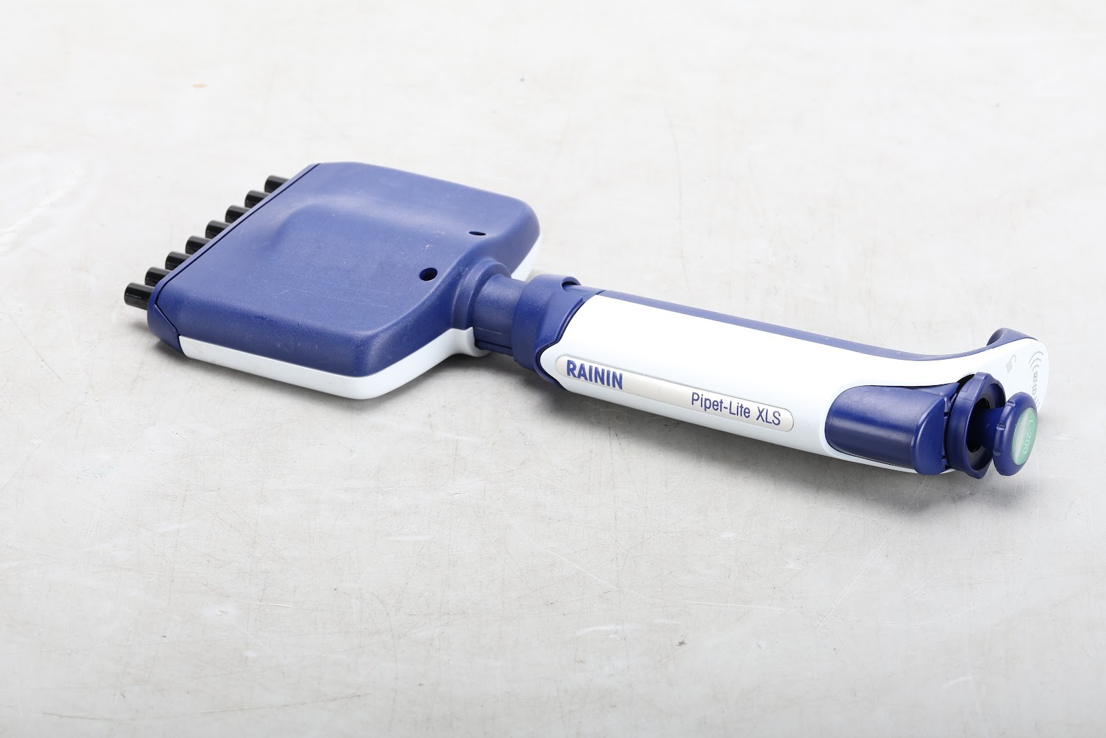 Rainin L-200 XLS 8-Channel Pipette 20-200ul