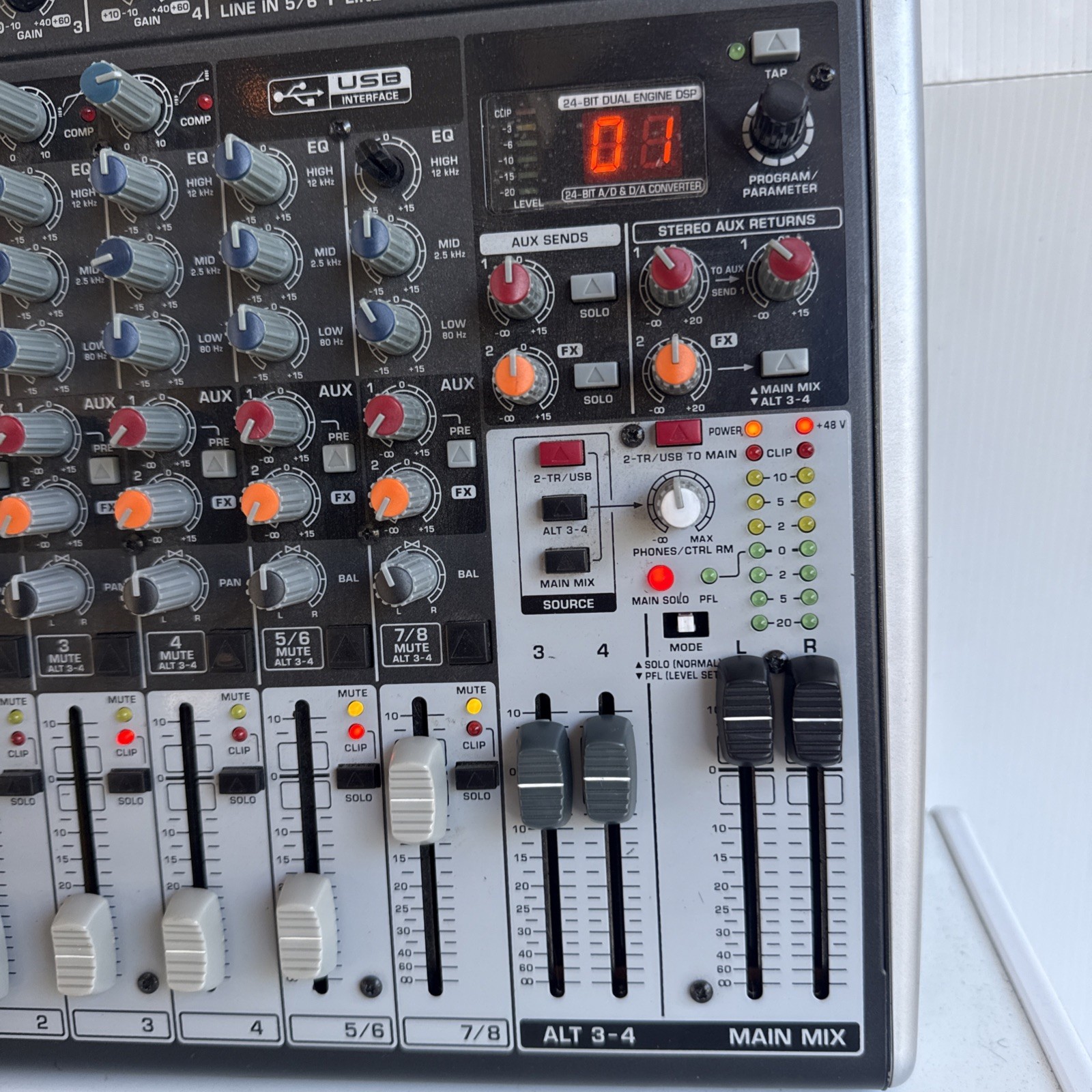 🎧 Behringer XENYX X1204USB USB Mixer - Great Functional Condition
