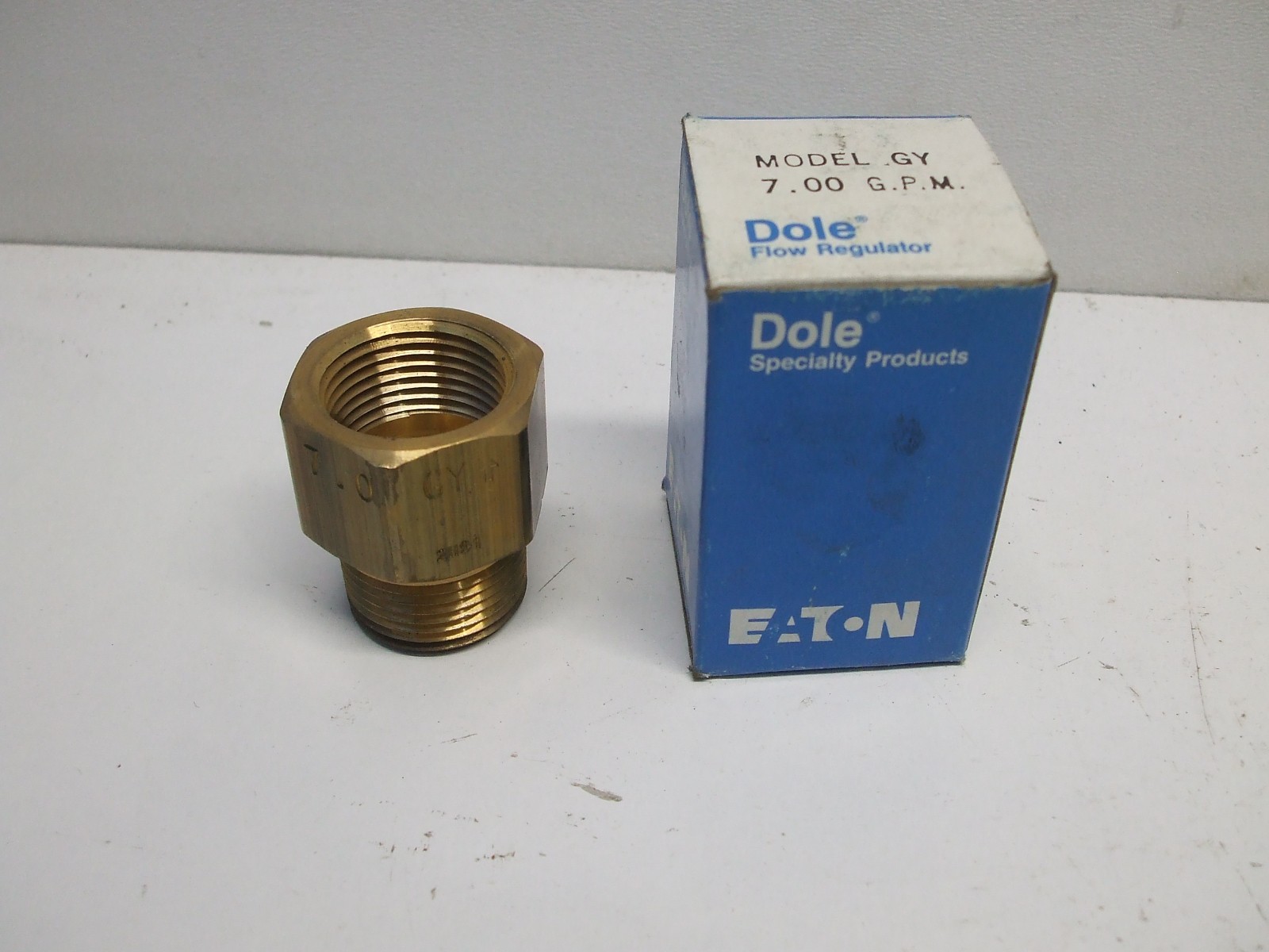 Dole Flow Control Regulator Model GY-7.00 GPM, Brass 3/4" NPT Adapter