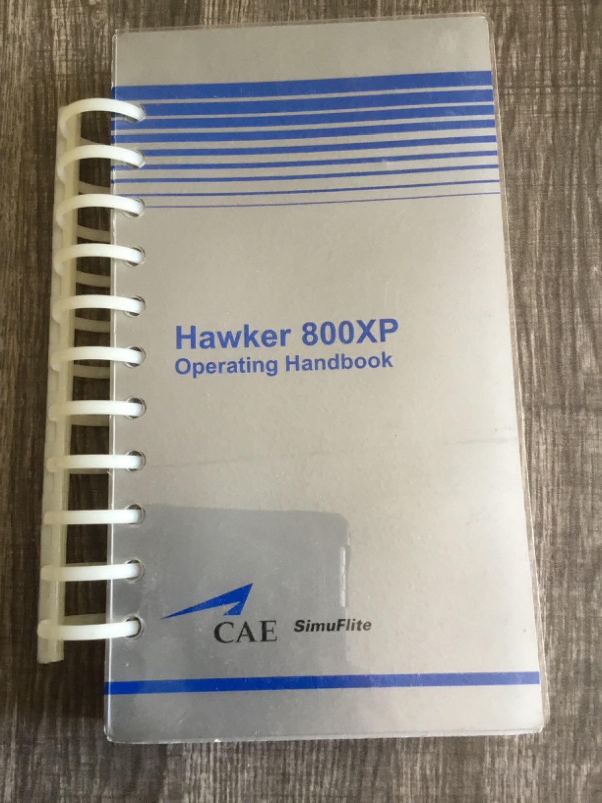 Hawker 800XP PILOTOPERATING HANDBOOK (CHECKLIST) Like new , with charts & diagra