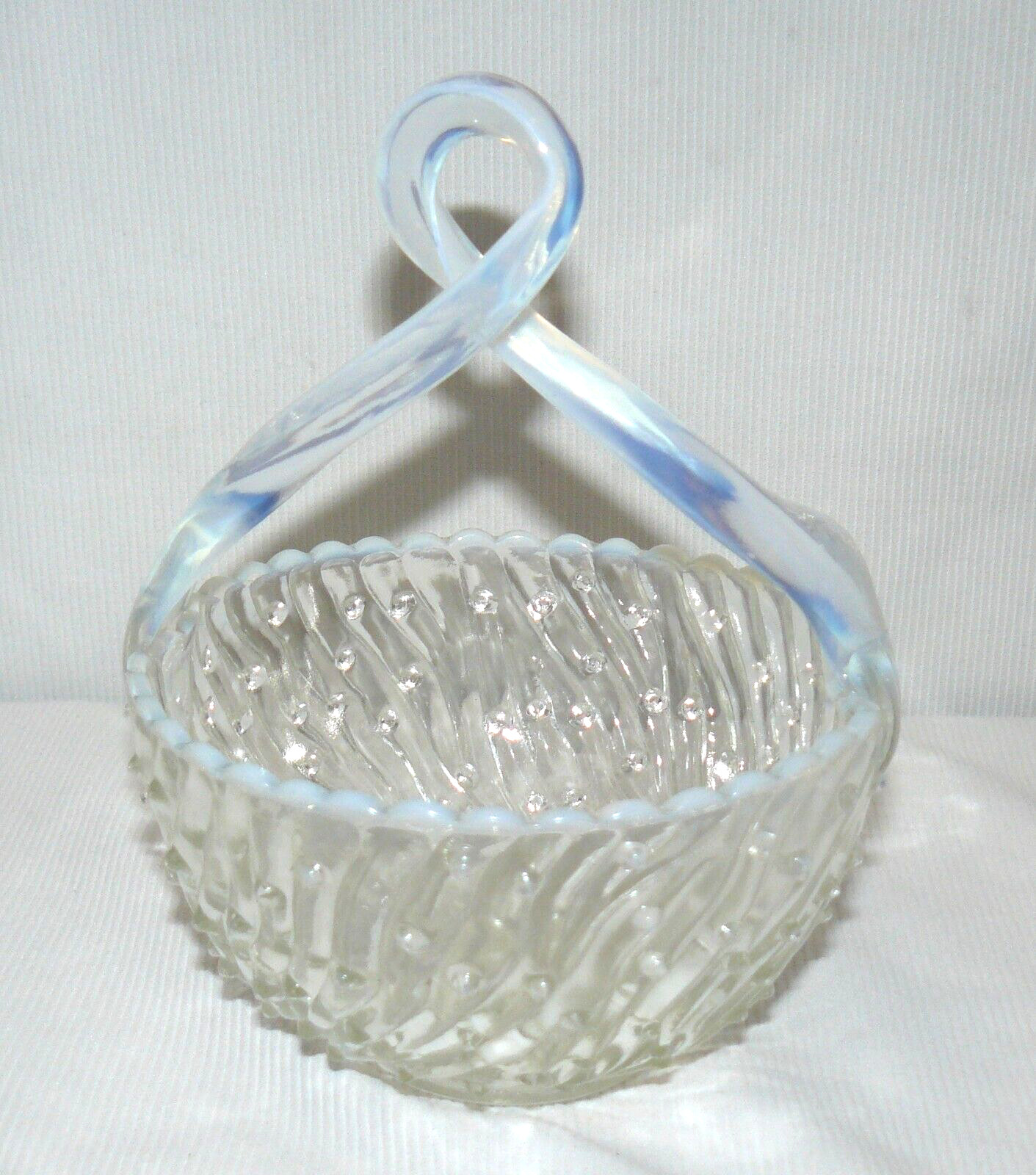 Hobnail 8x5" Glass Round Basket Bowl Scalloped Rim Twisted Loop Handle