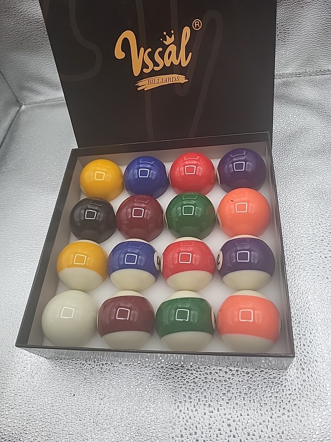 Vssal Pool Ball Set, Complete Set, Used Billiards / Pool Balls with Box.