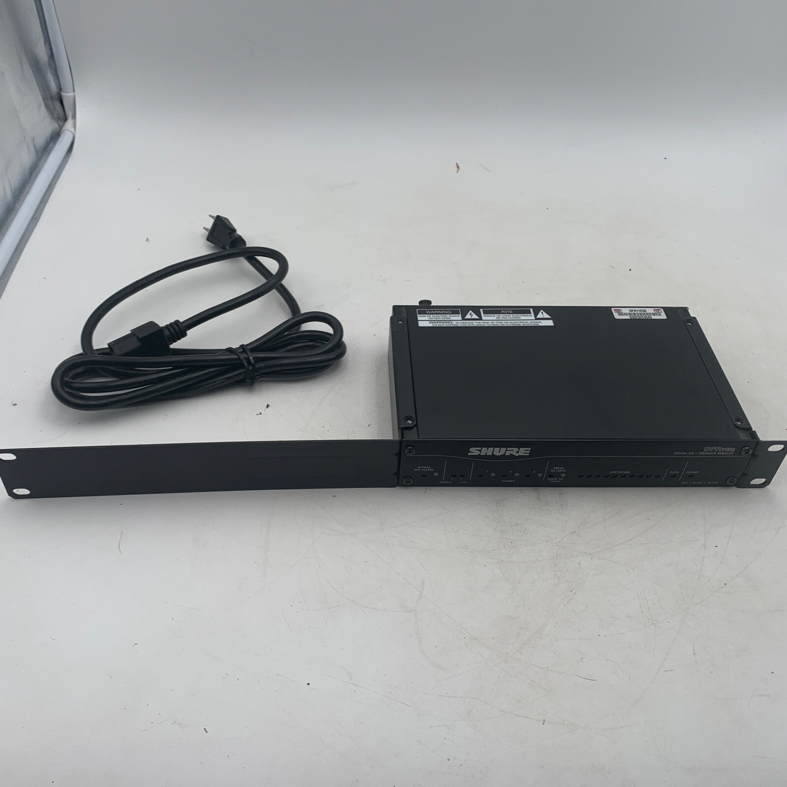 SHURE DFR11EQ Digital Feedback Reducer