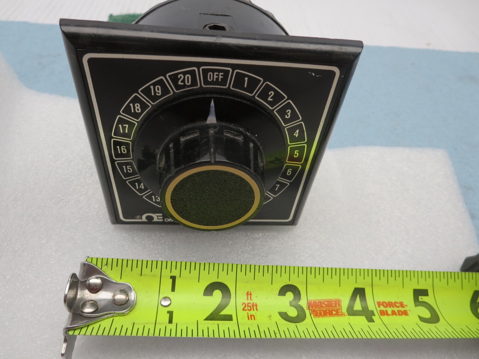 Omega Engineering No Part # Rotary Selector Switch 20 Pos + Off Missing 3 Screws