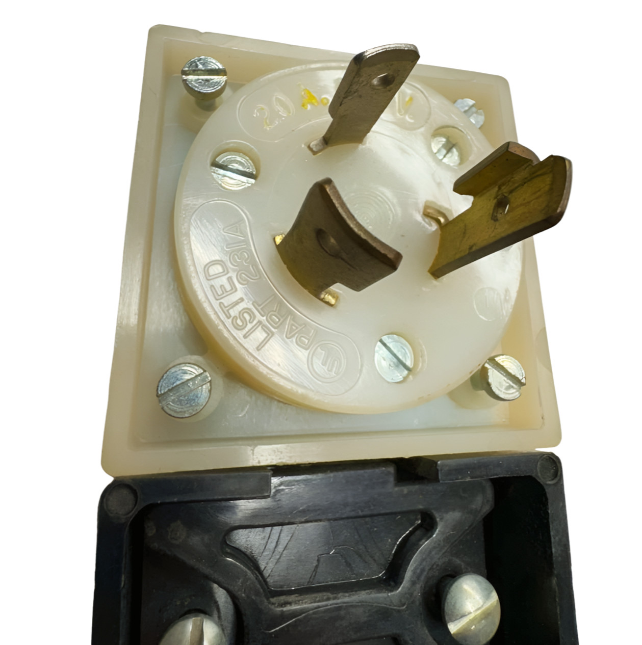 Hubbell 231A Twist-Lock Turn & Pull Angle Plug, 20A, 125V **Free Shipping**