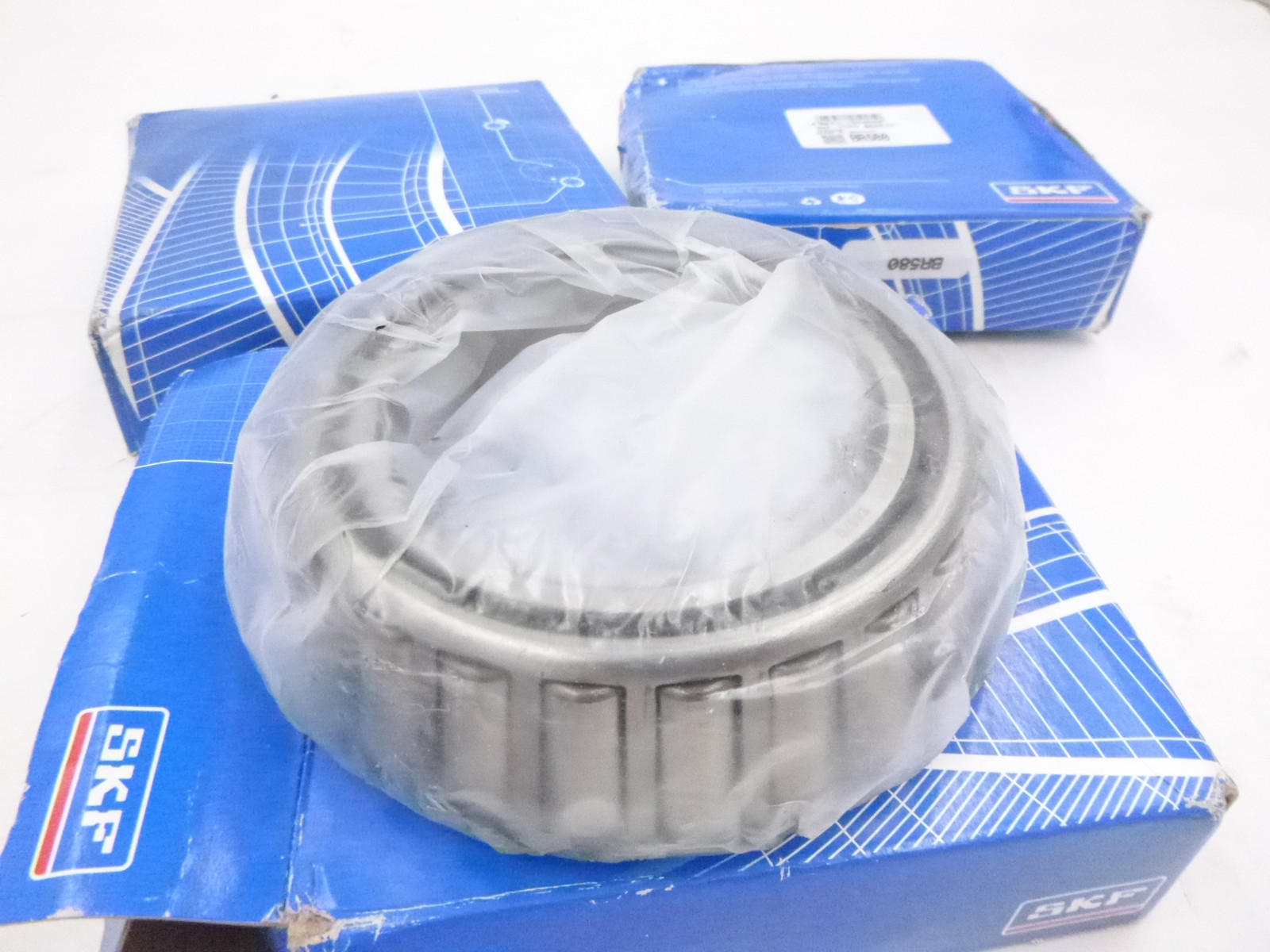 3 Pack SKF Tapered Cone Wheel Bearing Set For 2012-2014 Frieghtliner