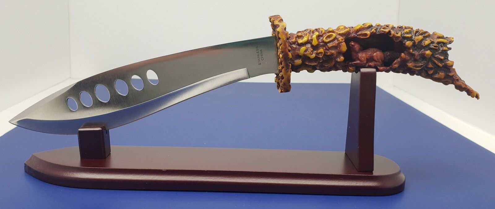 Stainless Steel Trailing Point Hunting Knife Carved Squirrel handle Overall 16"