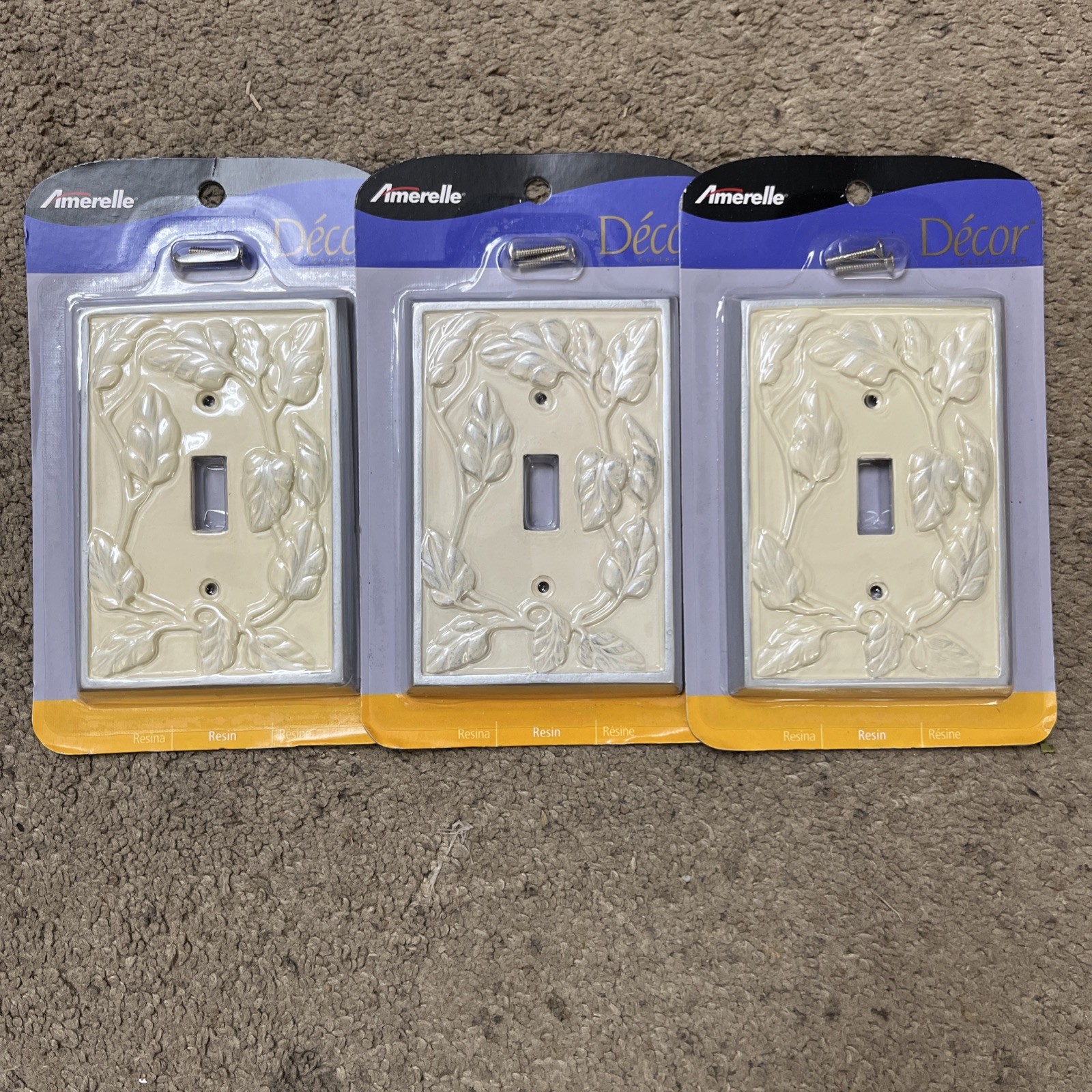 AMERELLE Leaf 1 Toggle Wall Plate - White (6pk)
