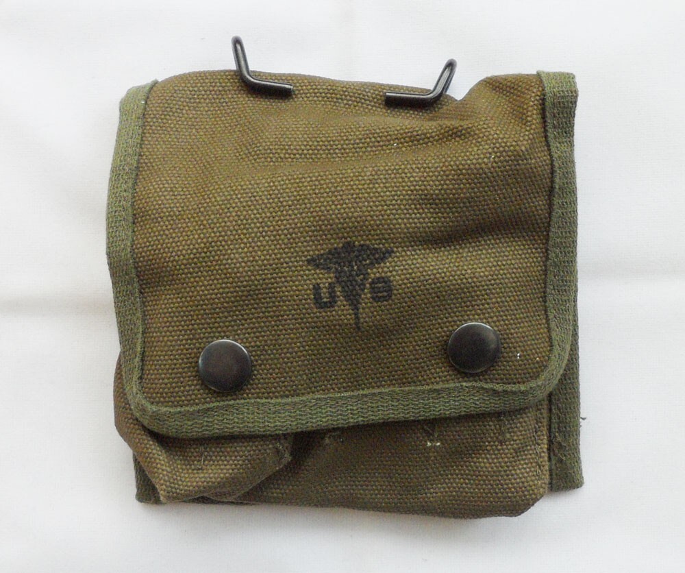 Vietnam Era USMC First Aid Kit Pouch M2 Medical Pack Packet Empty Canvas Packet