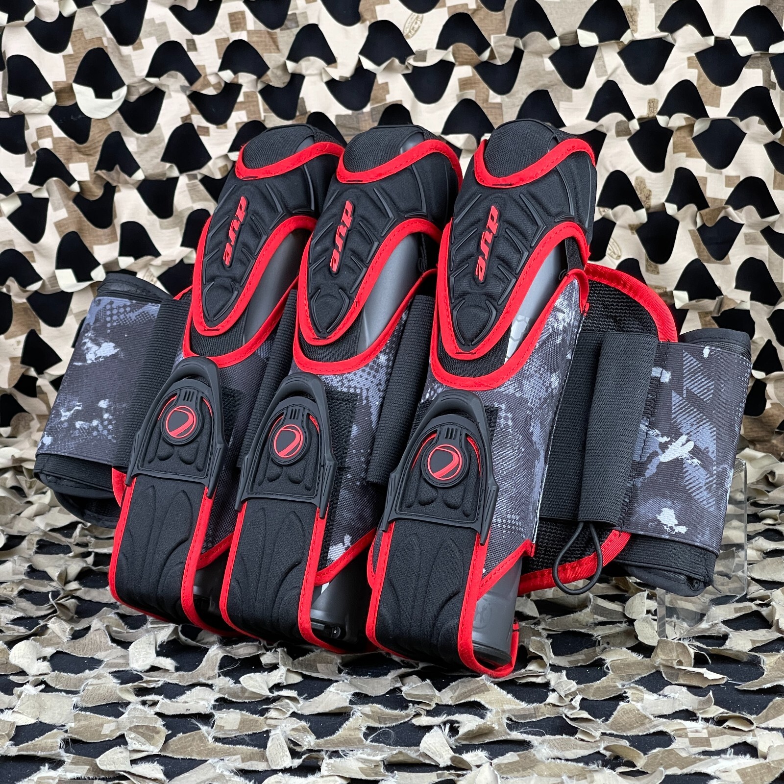 NEW DYE Assault Pack Harness 3+4 - Red DyeCam