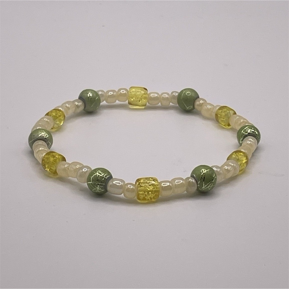 Stretch Beaded Bracelet Yellow Green White Round Beads Handmade Style, 6 inches