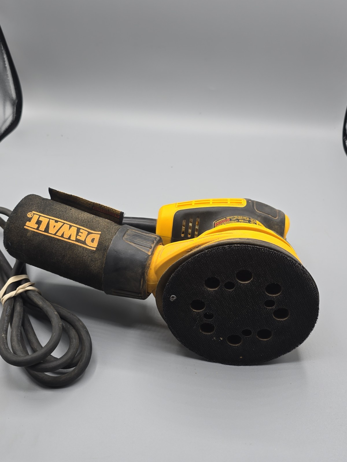 Dewalt DWE6423 Orbit Palm Sander