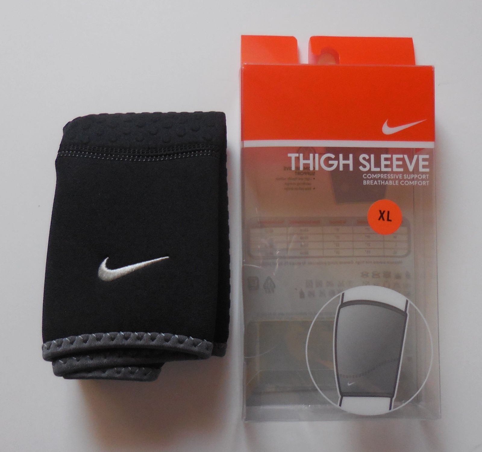 Nike Thigh Sleeve Compressive Support Adult Unisex Black/Dark Charcoal/Silver XL