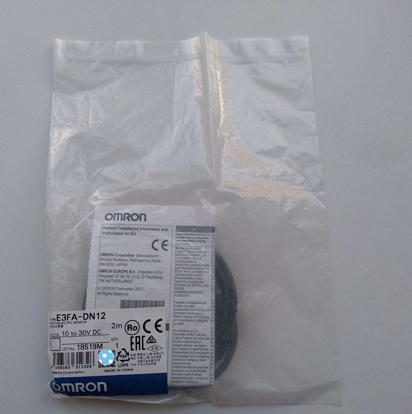 OMRON E3FA-DN12 Photoelectric Sensor E3FADN12 Fast Shipping New In Box