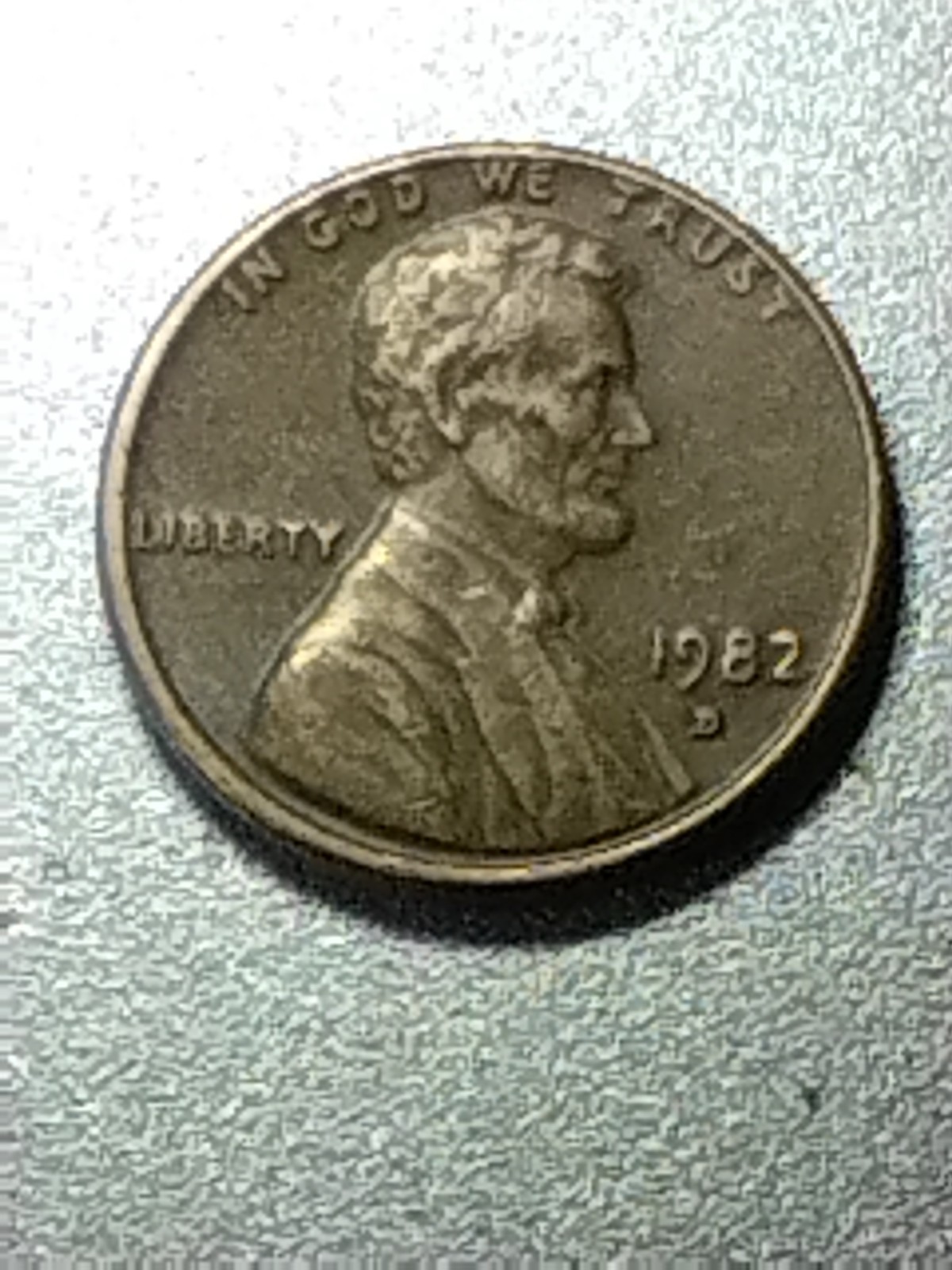 1982 vintage d mint lincoln penny 3.2g rare w/ collar err and ddo on jacket wow