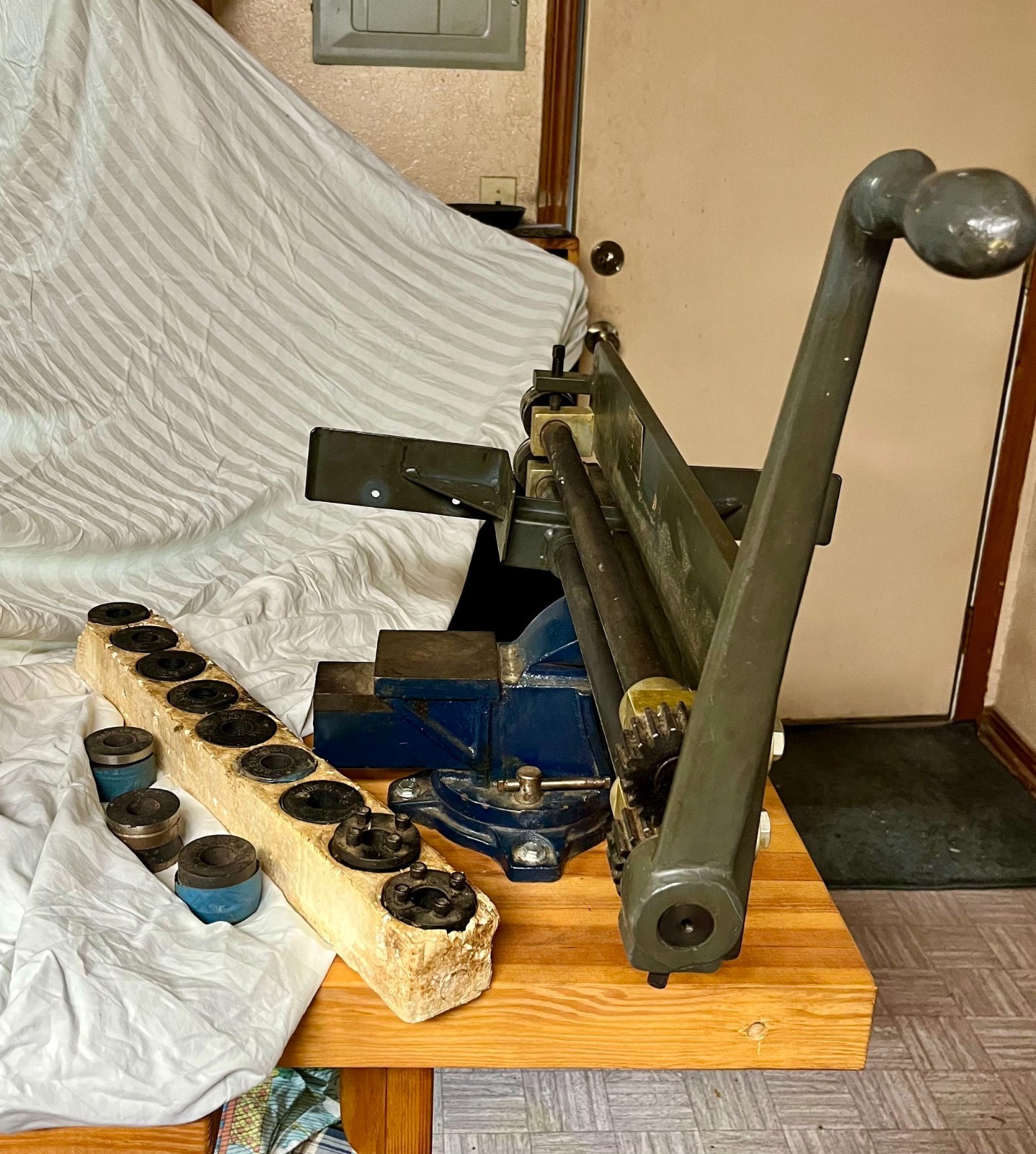Metal Bead Roller