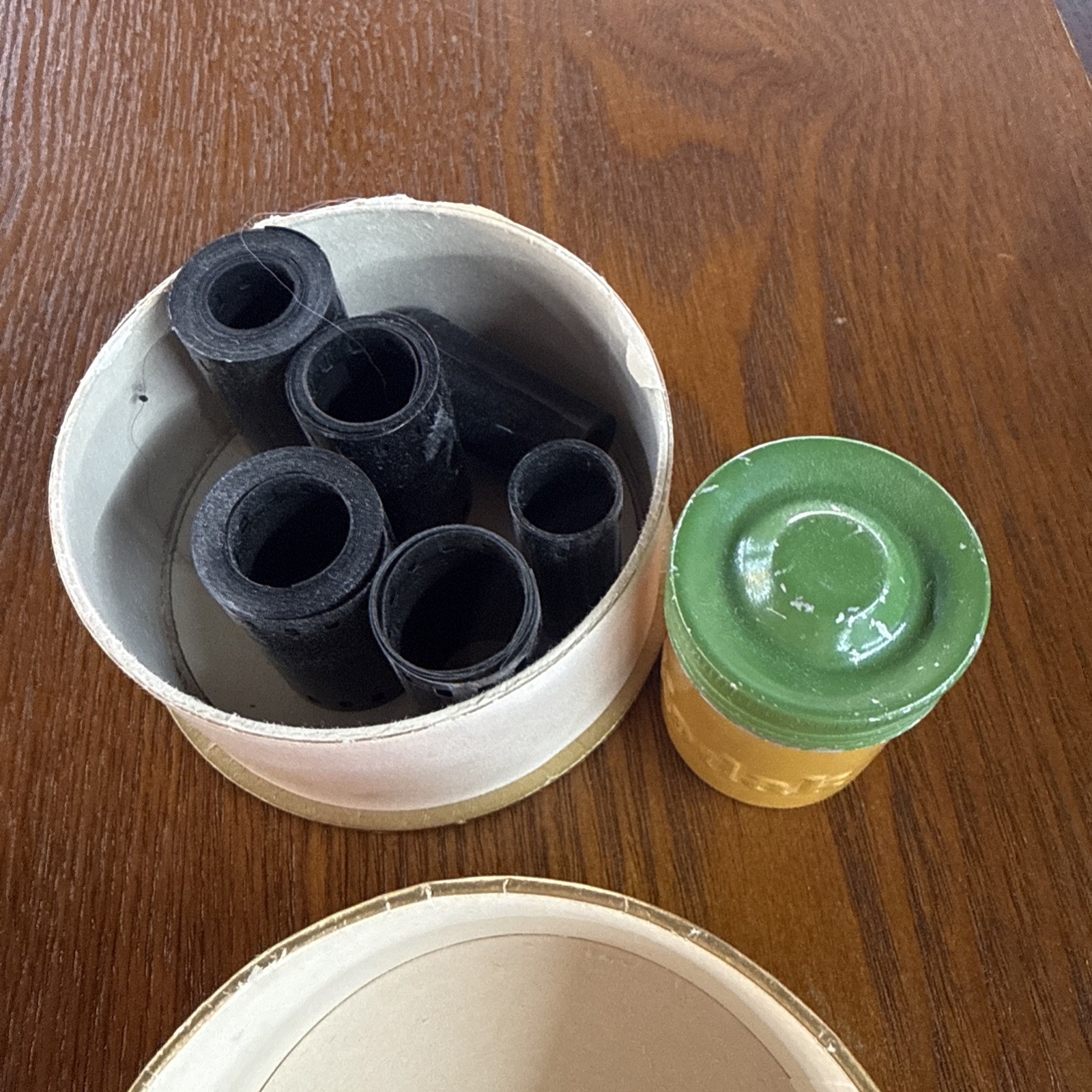 Lot of 1 Vintage Kodak Metal Film Canister w/ Screw On Lids With Spent Film