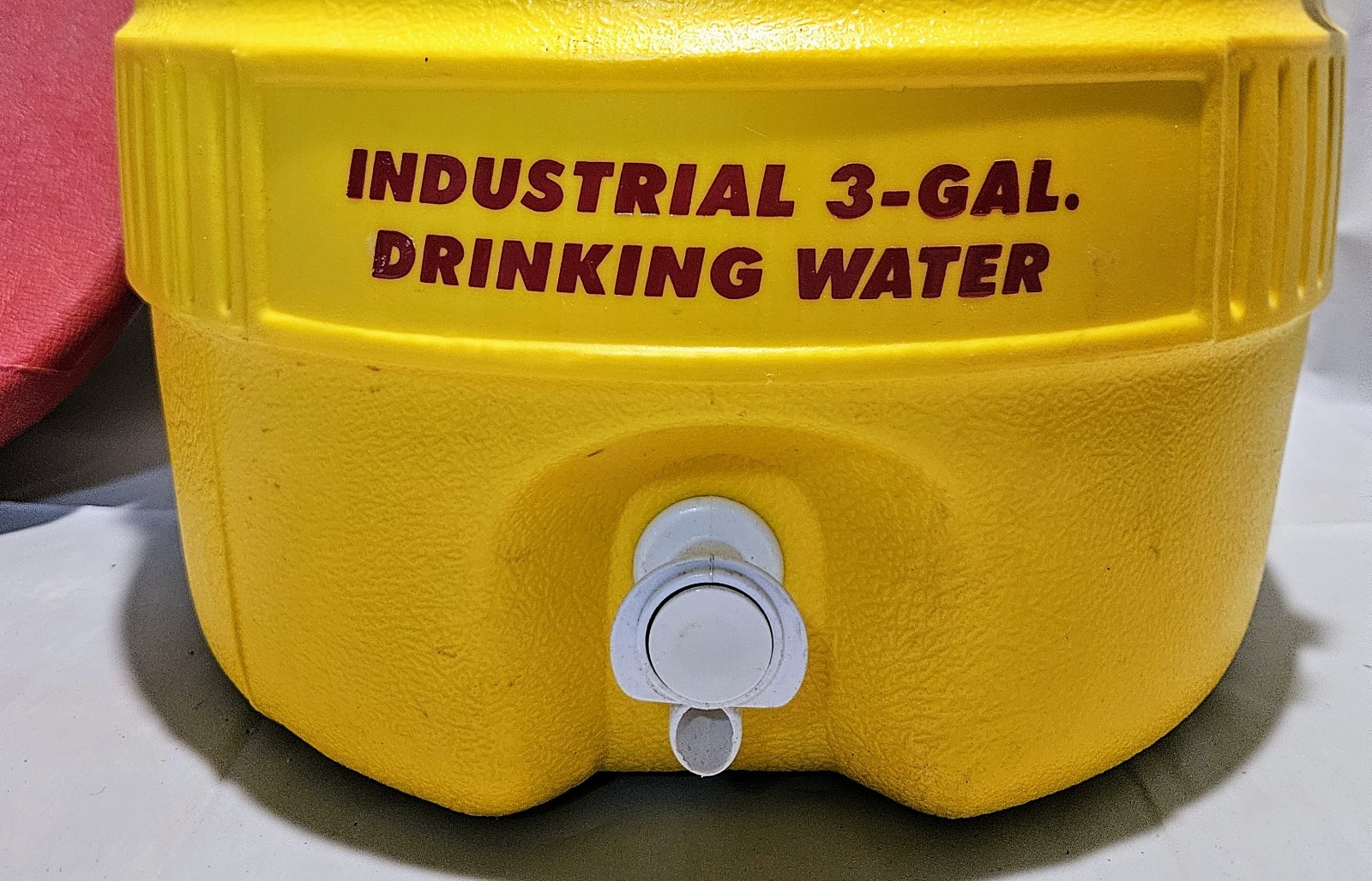 IGLOO Industrial 3-Gallon Drinking Water Cooler!