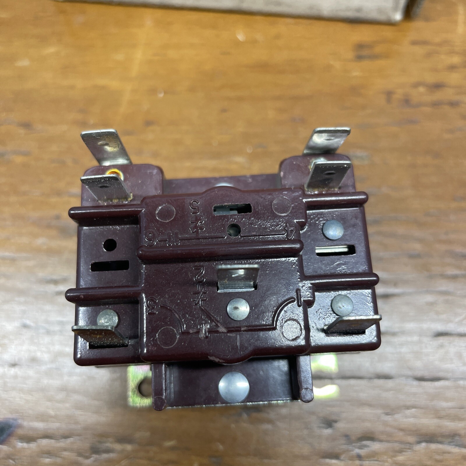 Source One Relay Control - 024-13304-900 - York - FREE SHIPPING