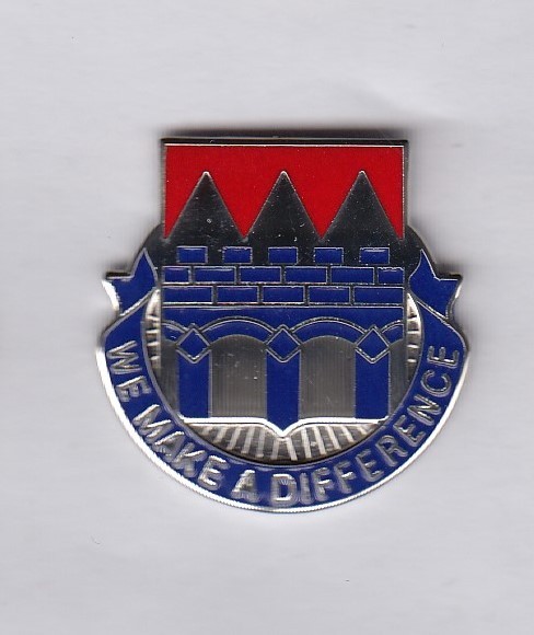 US Army 417th Support Bn Quartermaster QM Supply crest DUI badge G-23