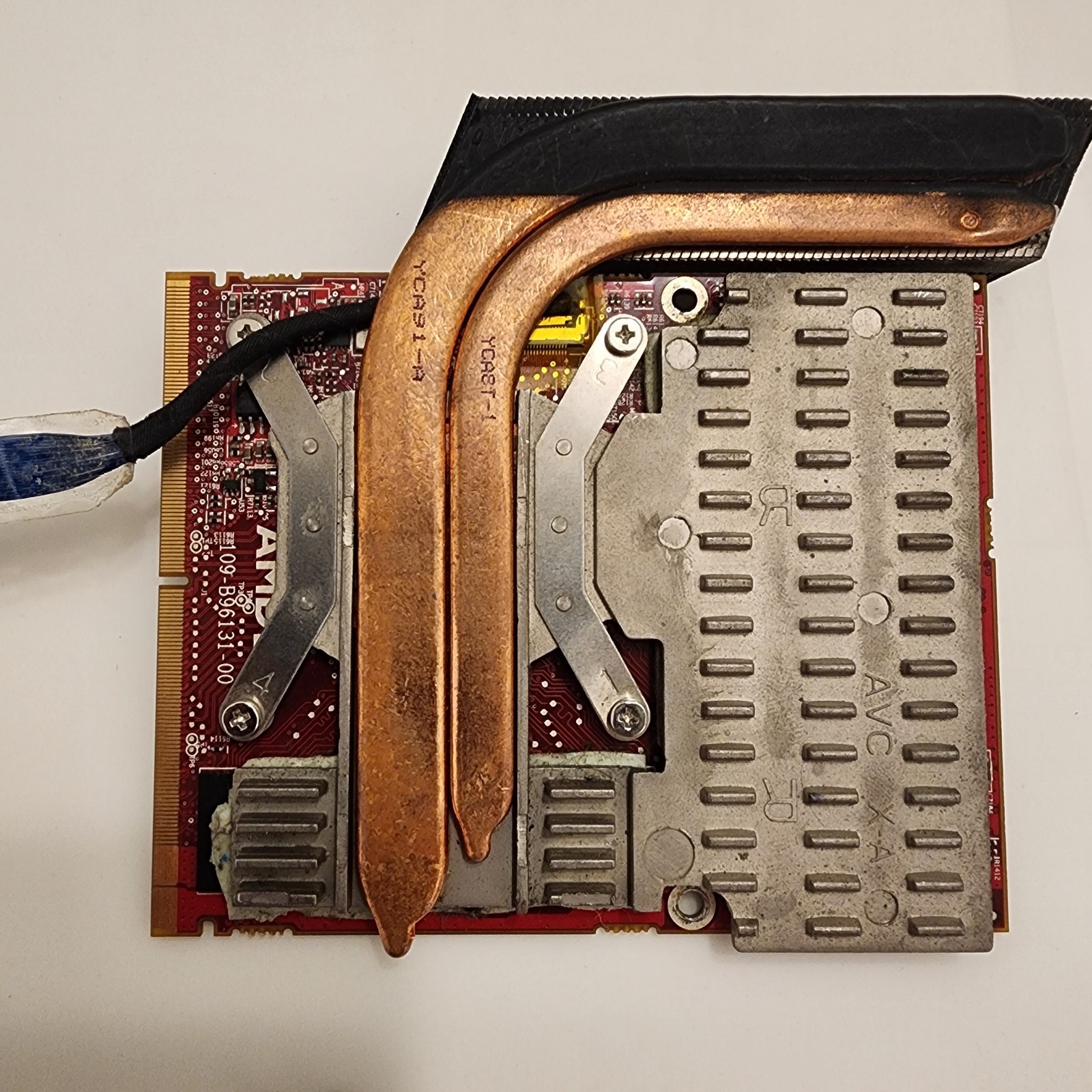 AMD Radeon HD 5870M (Right GPU) + OEM CrossFire Bridge – Rare Alienware MXM Card
