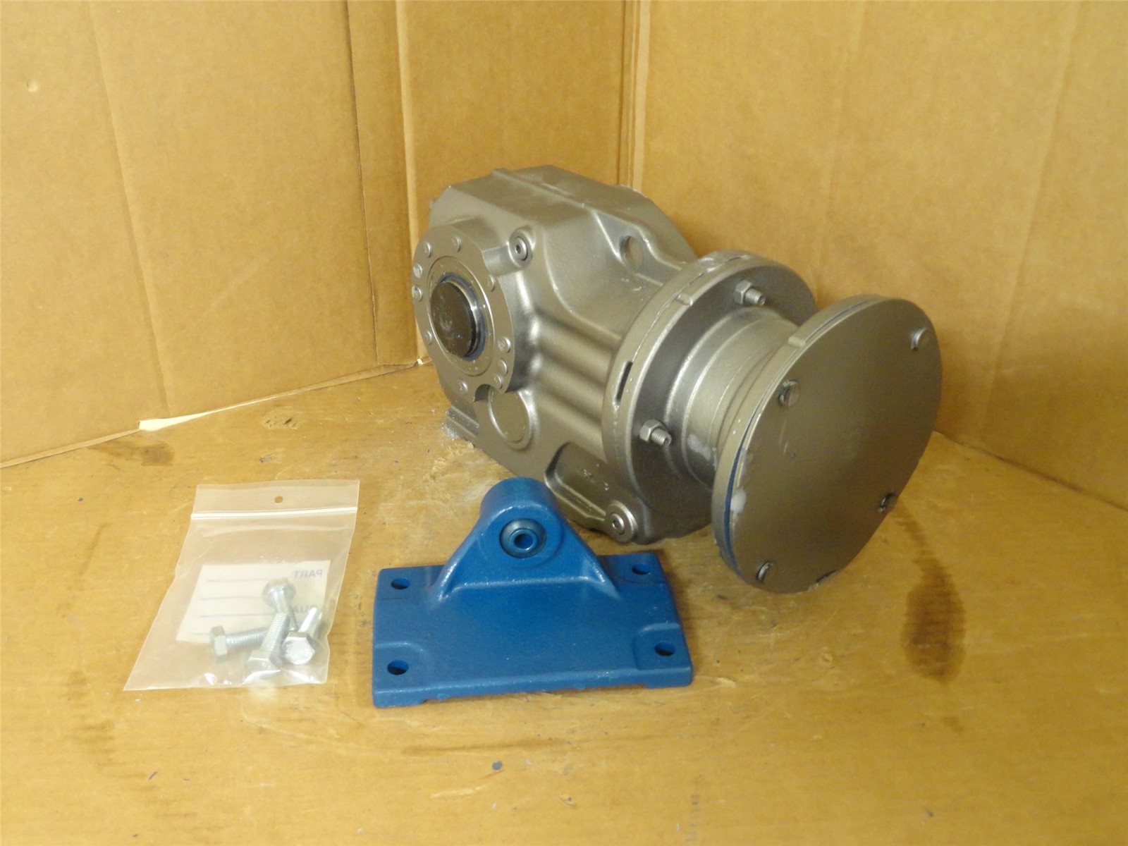 248028 New-No Box; SEW KA47/TAMS145-13:1 Gearbox; 13.65:1 Ratio; 128RPM