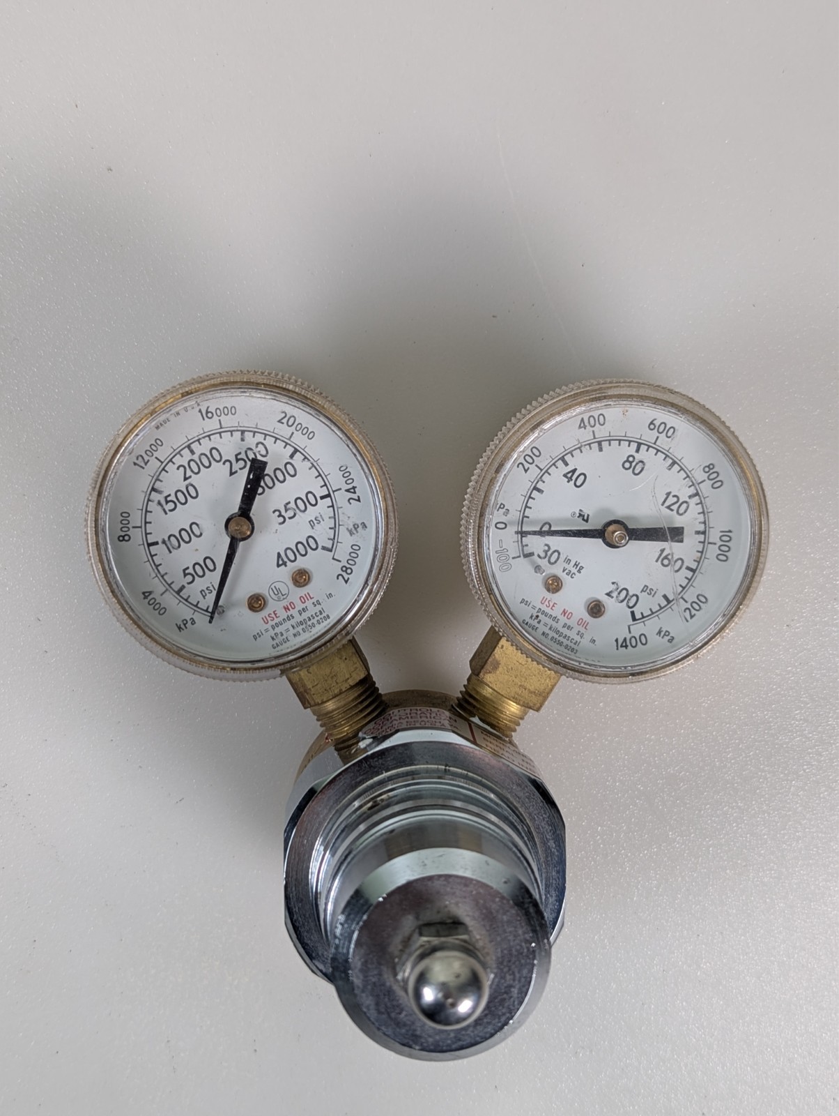 Gas Regulator  Model #4983000-000, Serial No. 97-91089