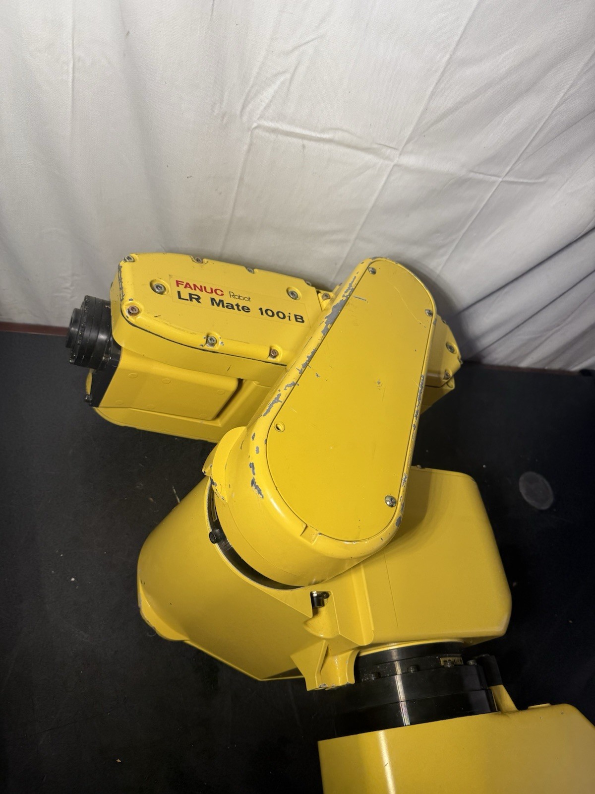 Fanuc LR Mate 100iB With J3IB Mate Controller Untested