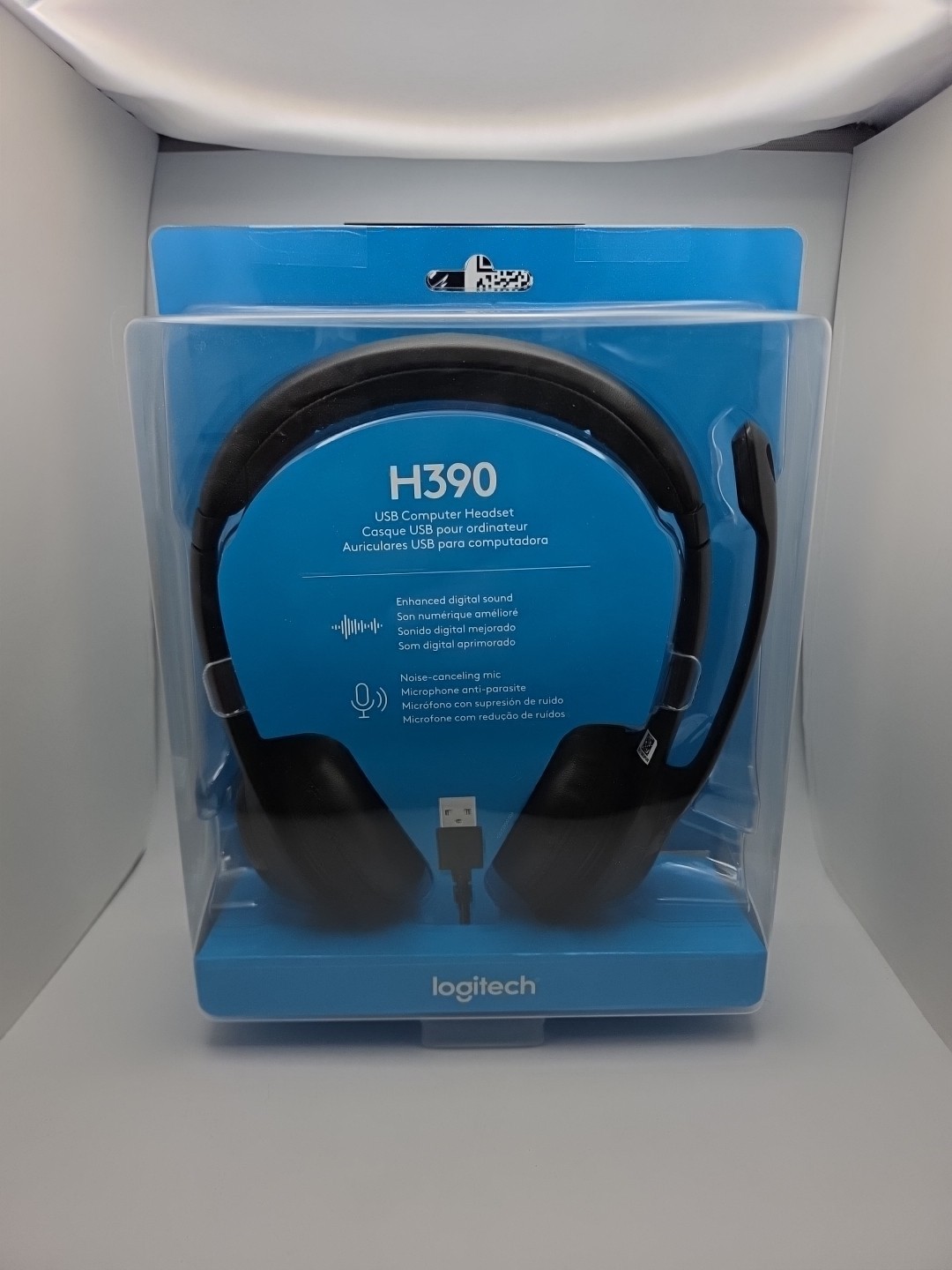 Logitech H390 USB Computer Headset w Noise-Canceling Microphone New Sealed (B4)