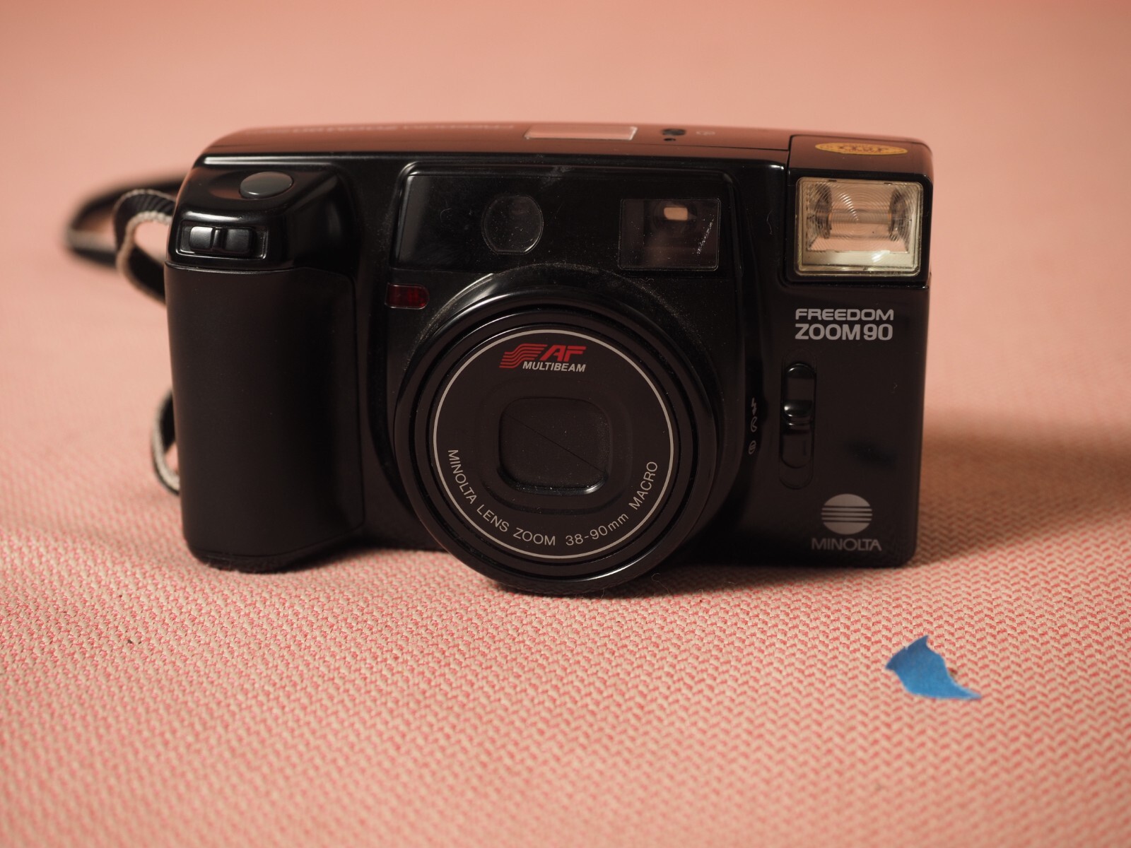 Minolta Freedom Zoom 90 Point and Shoot Film Camera 38-90mm