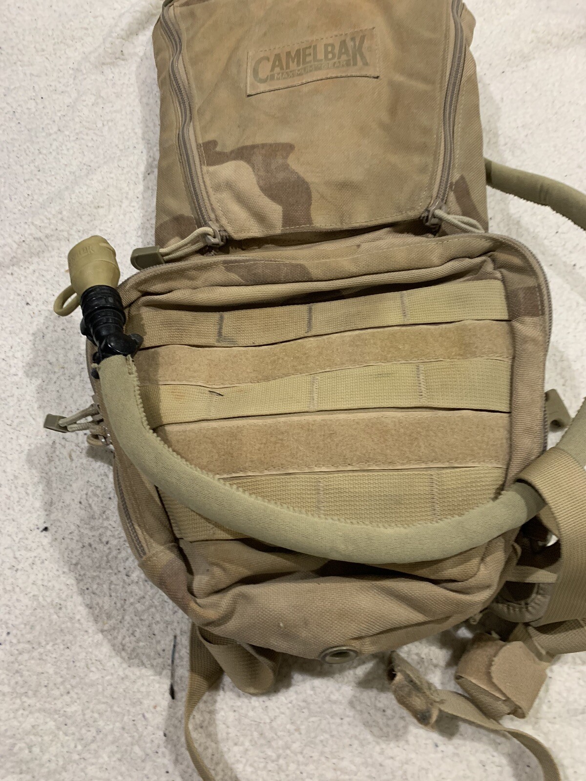 Camelbak Desert Camouflage Hydration Pack Backpack Has Bladder