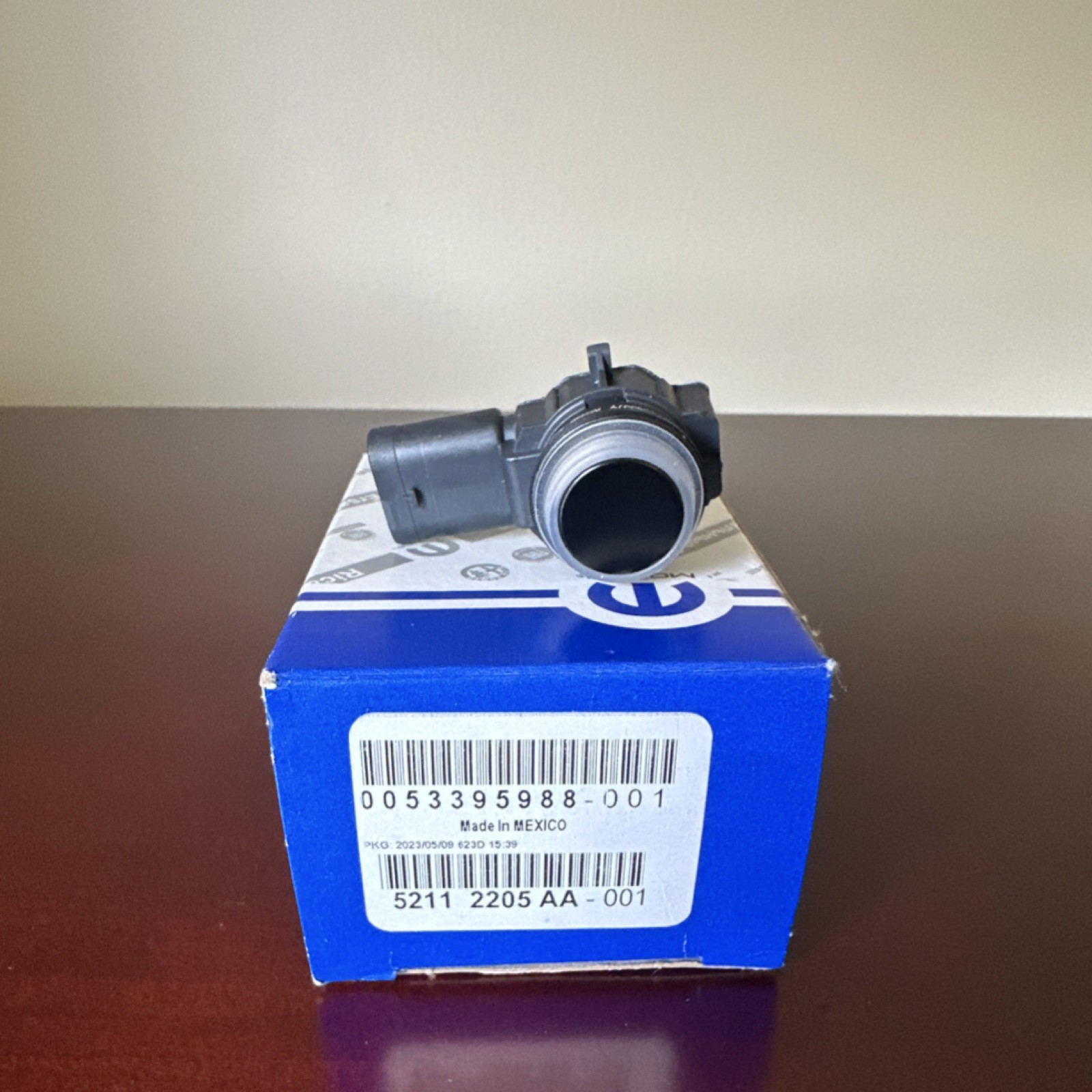 Park Assist Camera Control Module Mopar 52112205AA