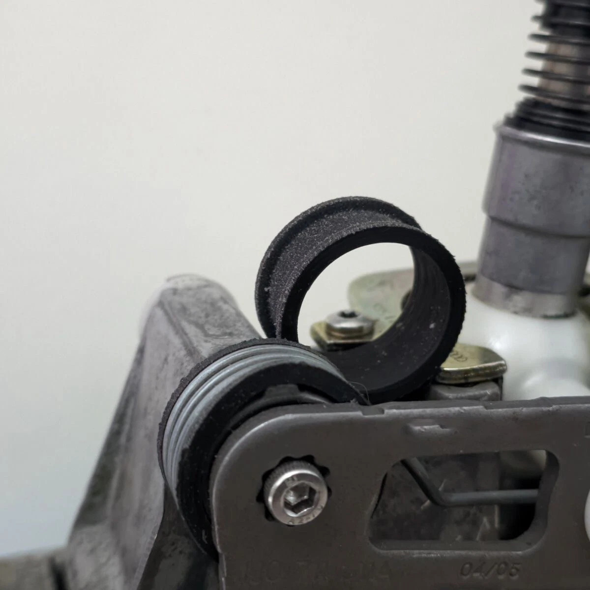 Reverse Problem Fix Enhanced Bushing For VW Jetta Manual Shift First Gear Getter
