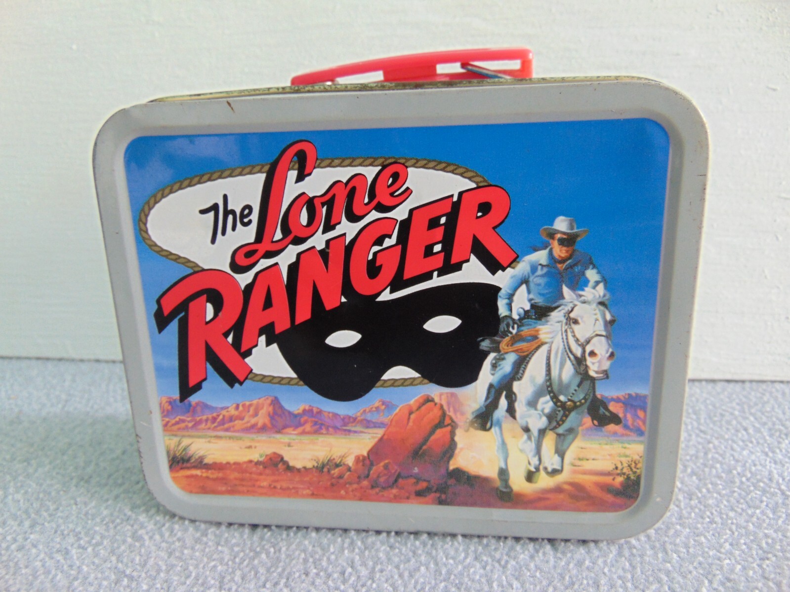 2001 THE LONE RANGER MINIATURECHEERIOS  60TH ANNIVERSARY TIN LUNCH BOX