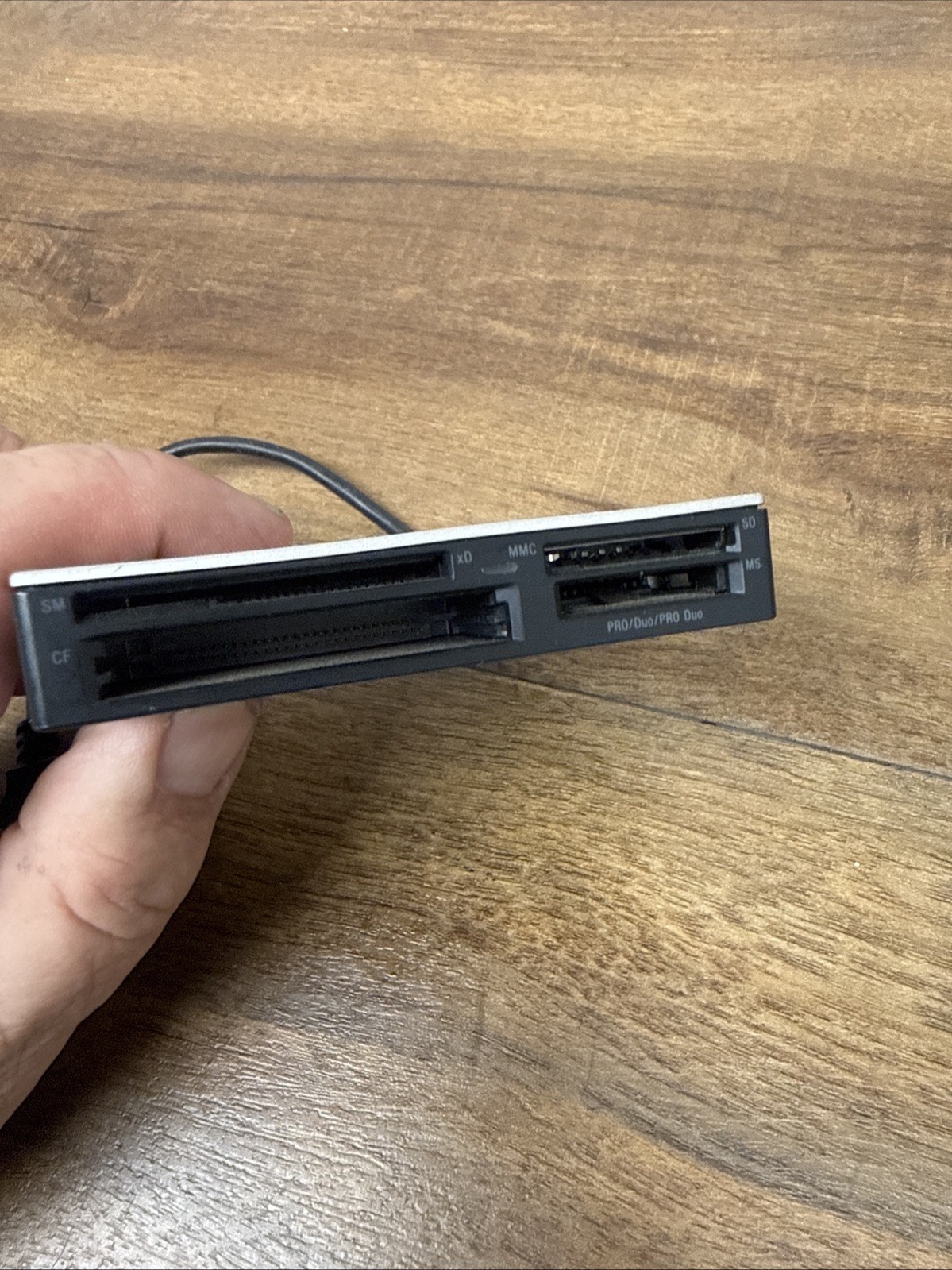 Sony MRW62E Multi-Card Reader/Writer, Memory Stick Pro, Compact Flash, SD, xD