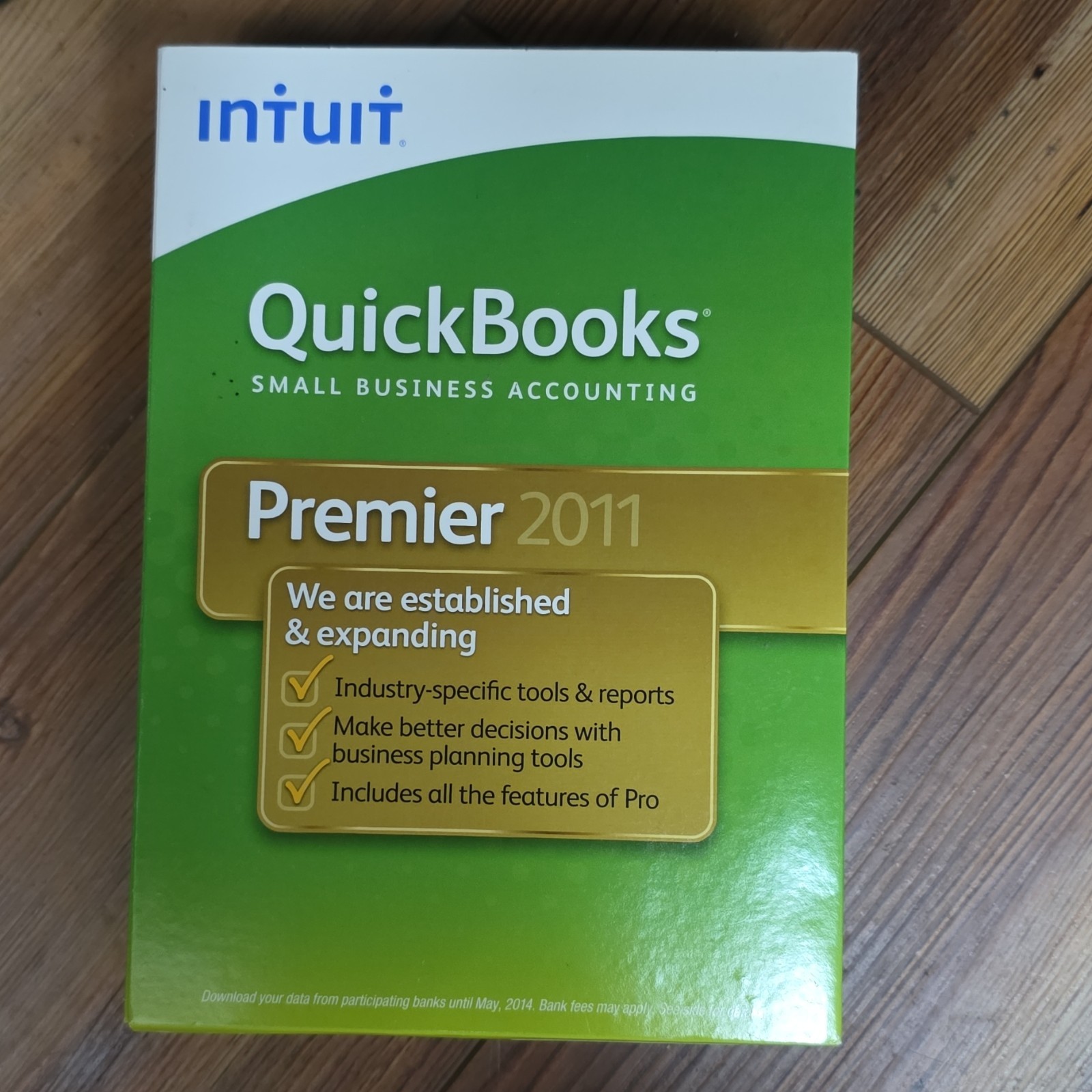 Intuit QuickBooks - Premier Desktop 2011 - Accounting Software License and Key