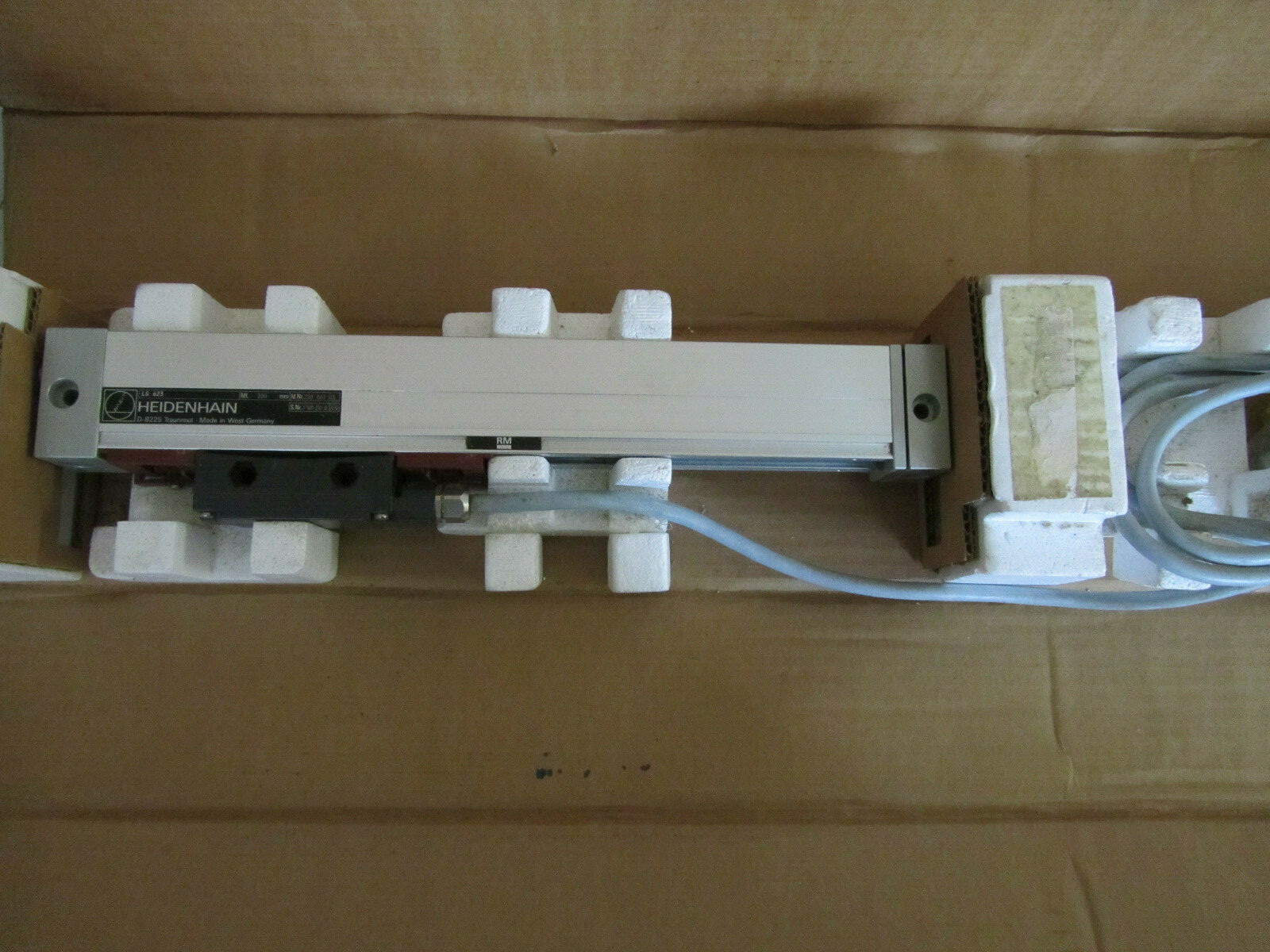 HEIDENHAIN LS623ML220MM D-8825 INCREMENTAL LINEAR ENCODER UNUSED